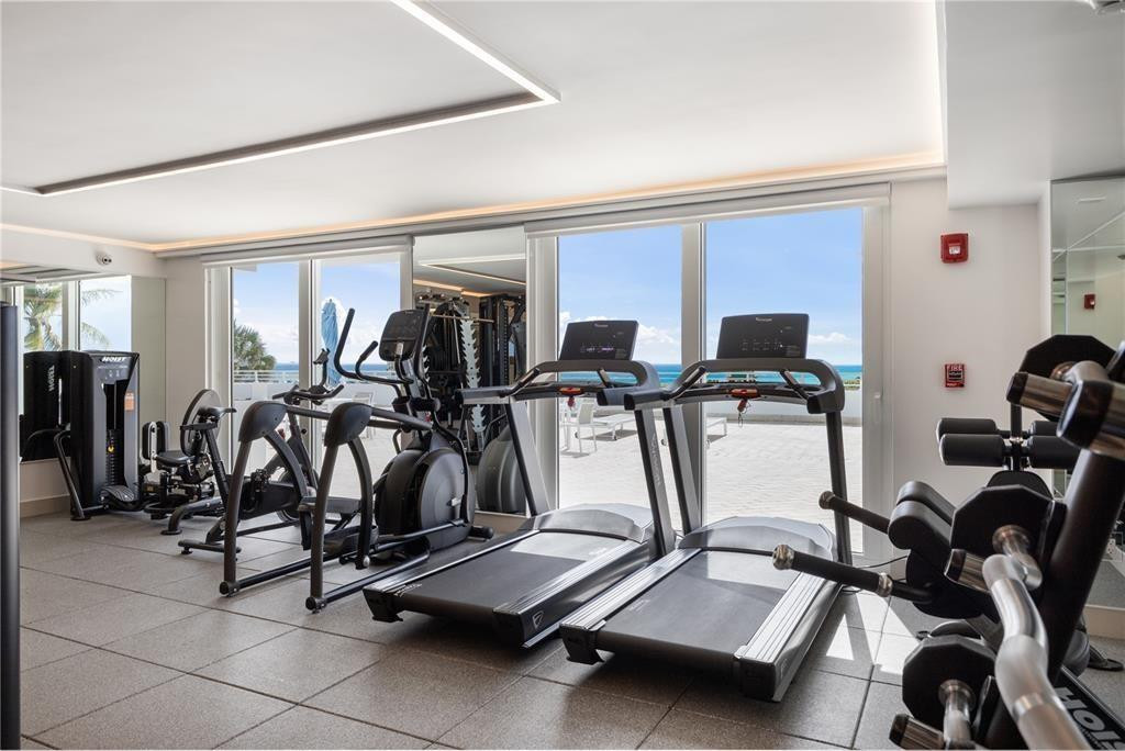 345 Ocean Drive 512 Property Photo 14