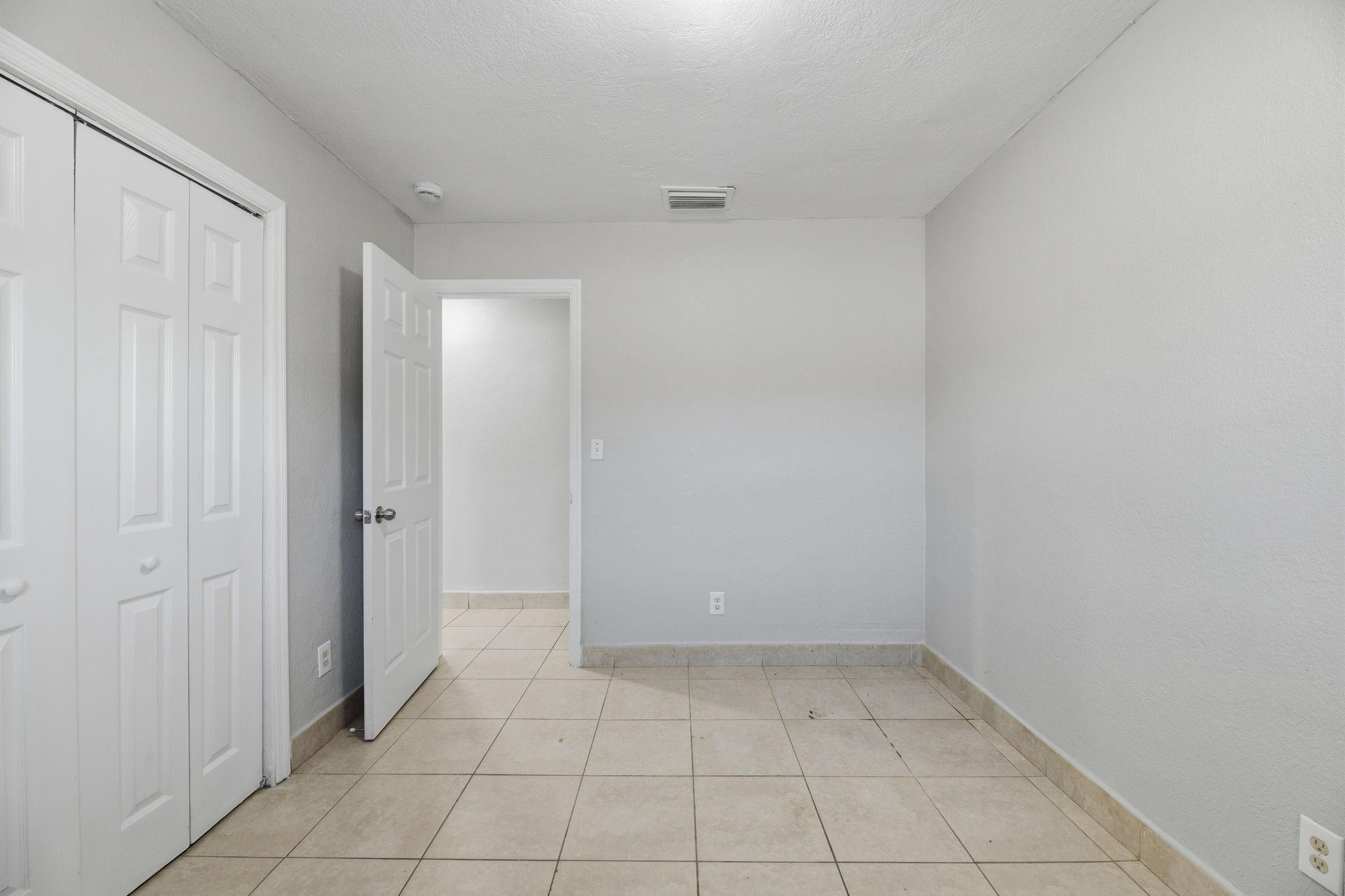 5649 Sw 36th Court Property Photo 21
