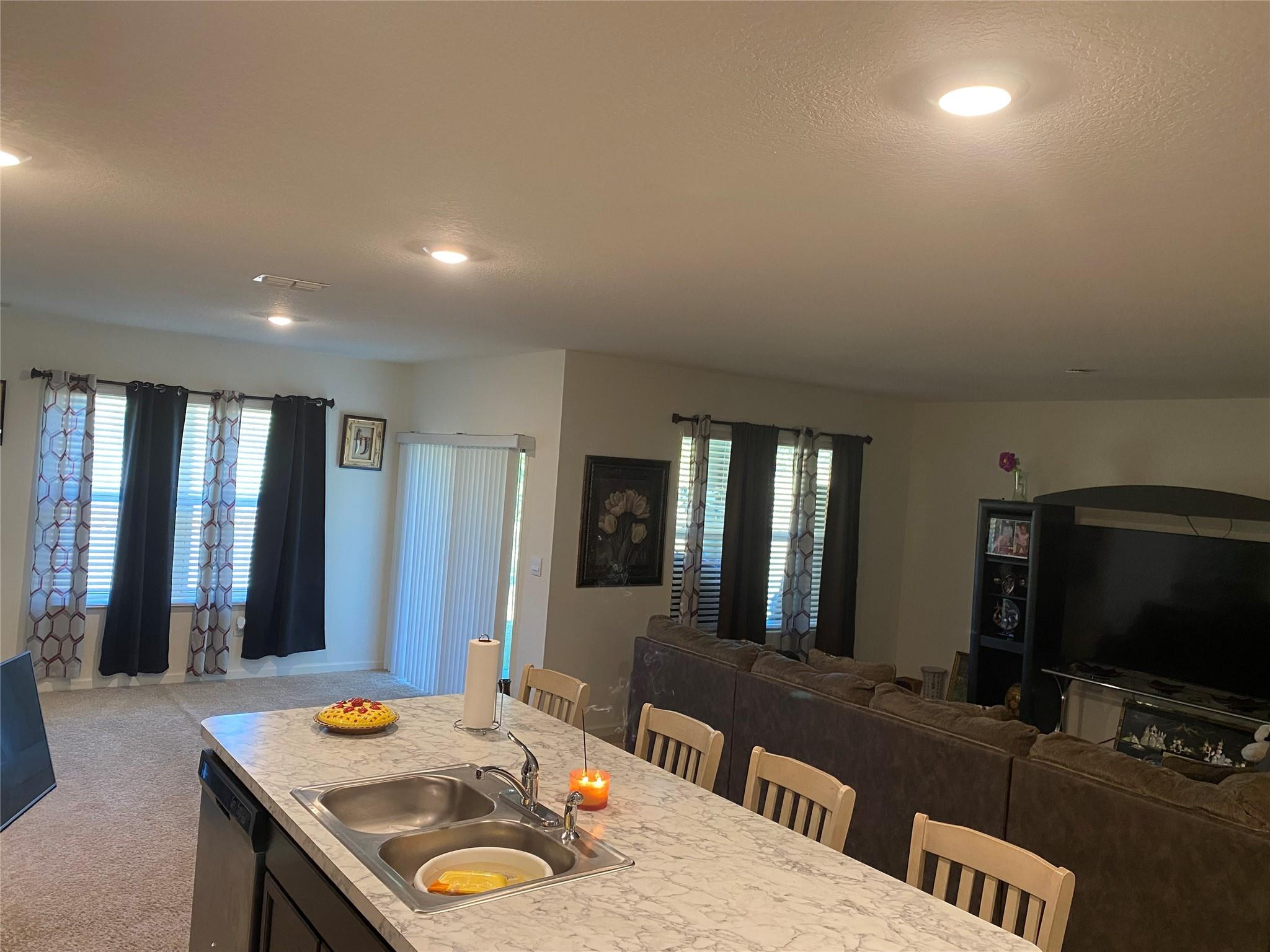 5604 Amusement Avenue Property Photo 2