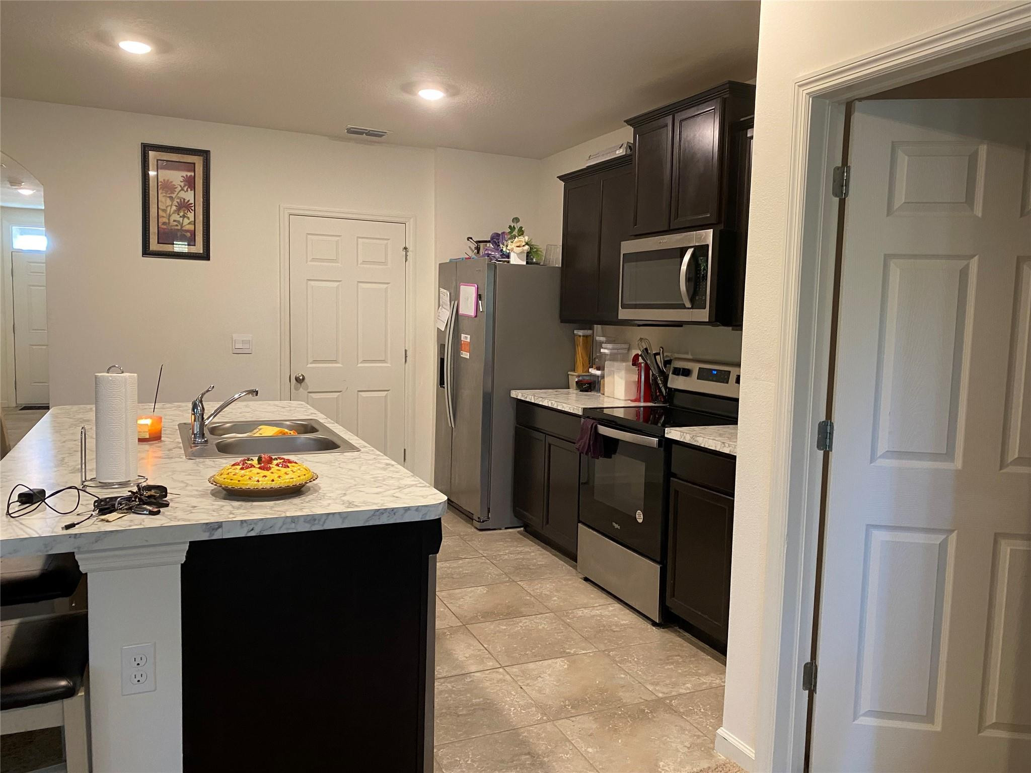 5604 Amusement Avenue Property Photo 4