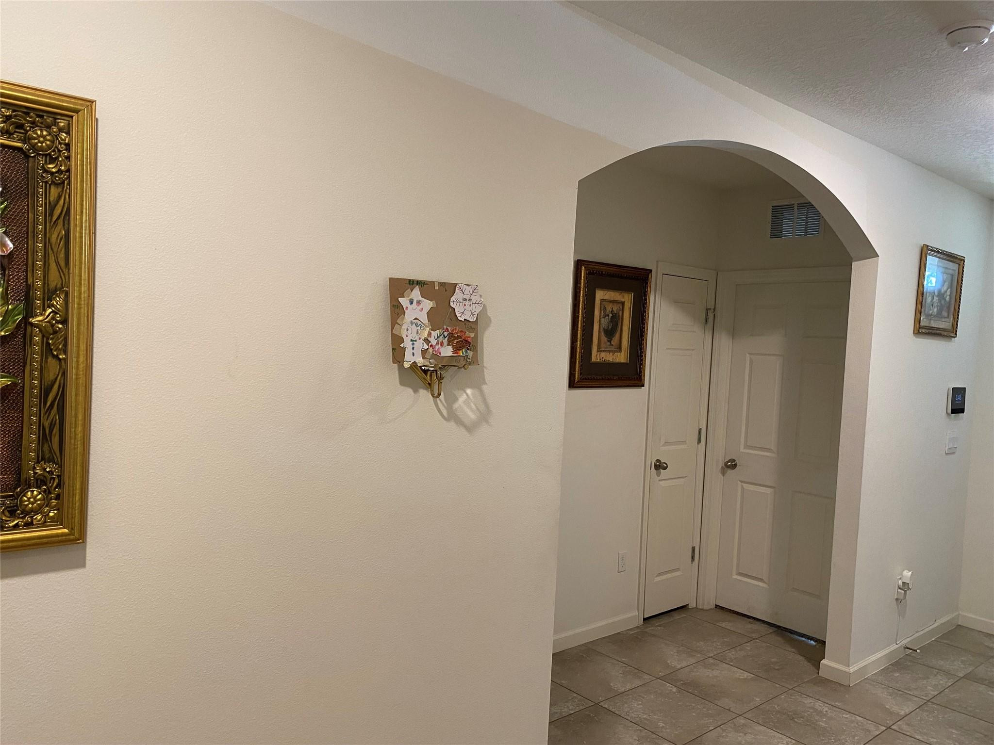 5604 Amusement Avenue Property Photo 6