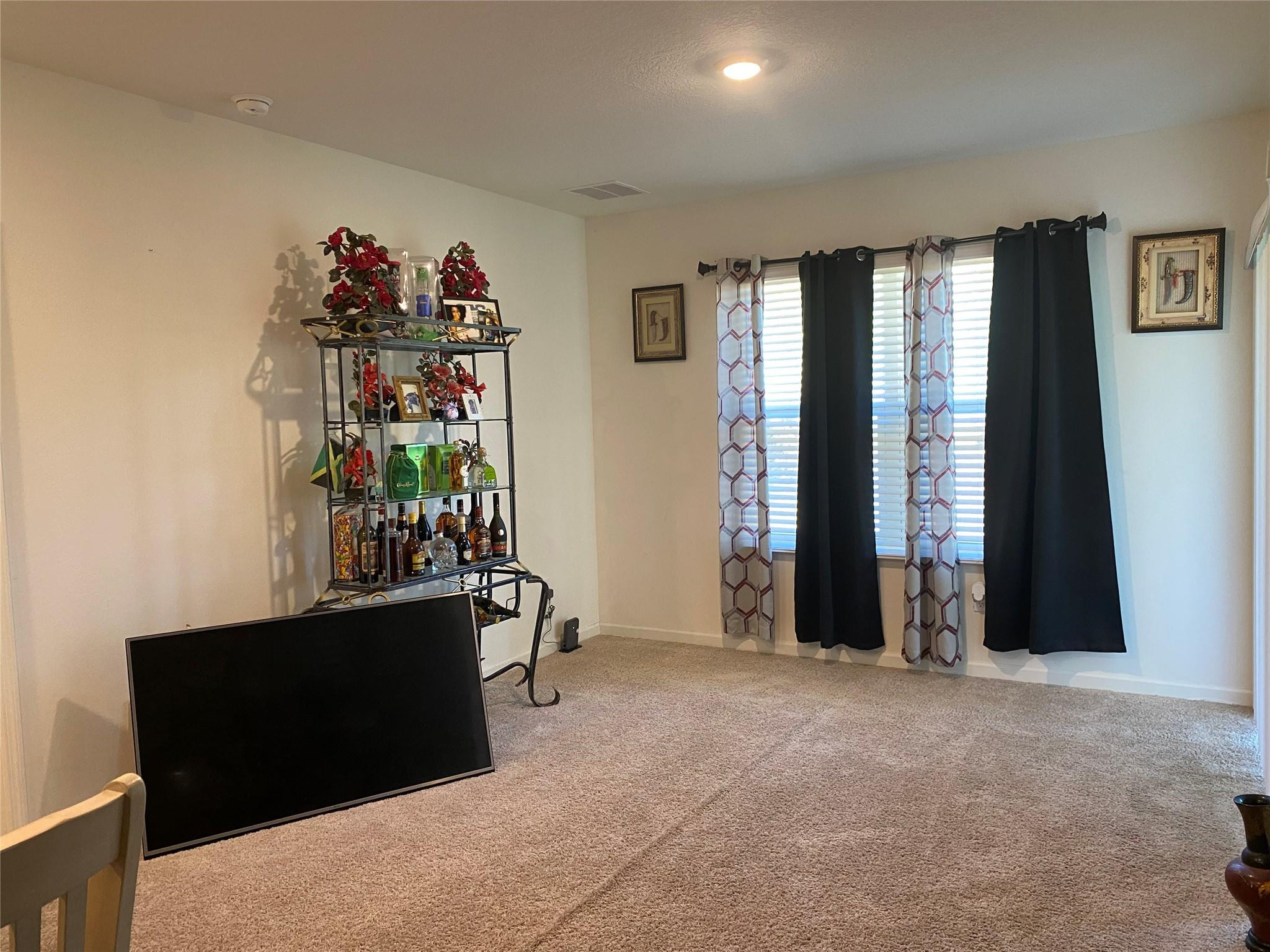 5604 Amusement Avenue Property Photo 7