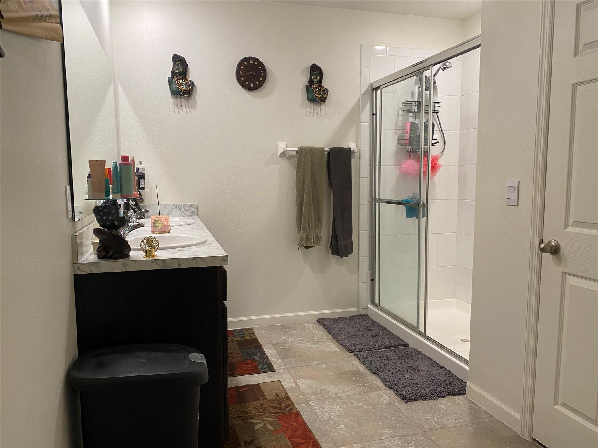 5604 Amusement Avenue Property Photo 10