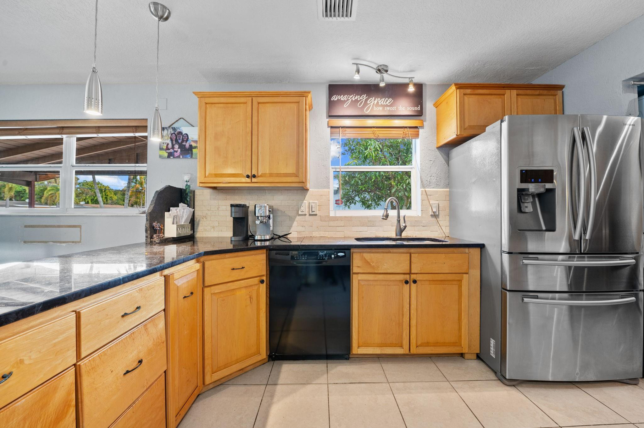 5554 Sw 6th Street Property Photo 5