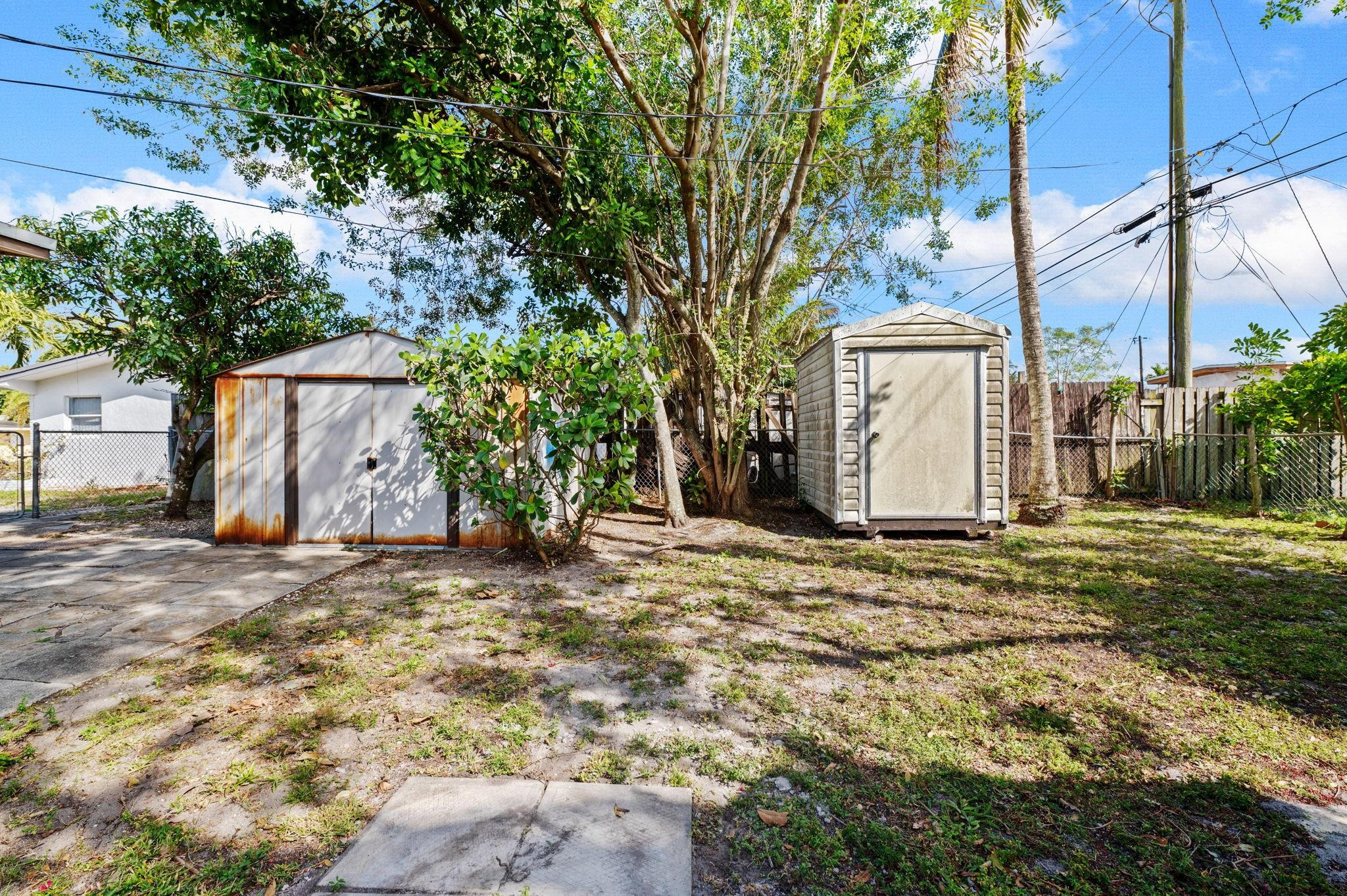 5554 Sw 6th Street Property Photo 18