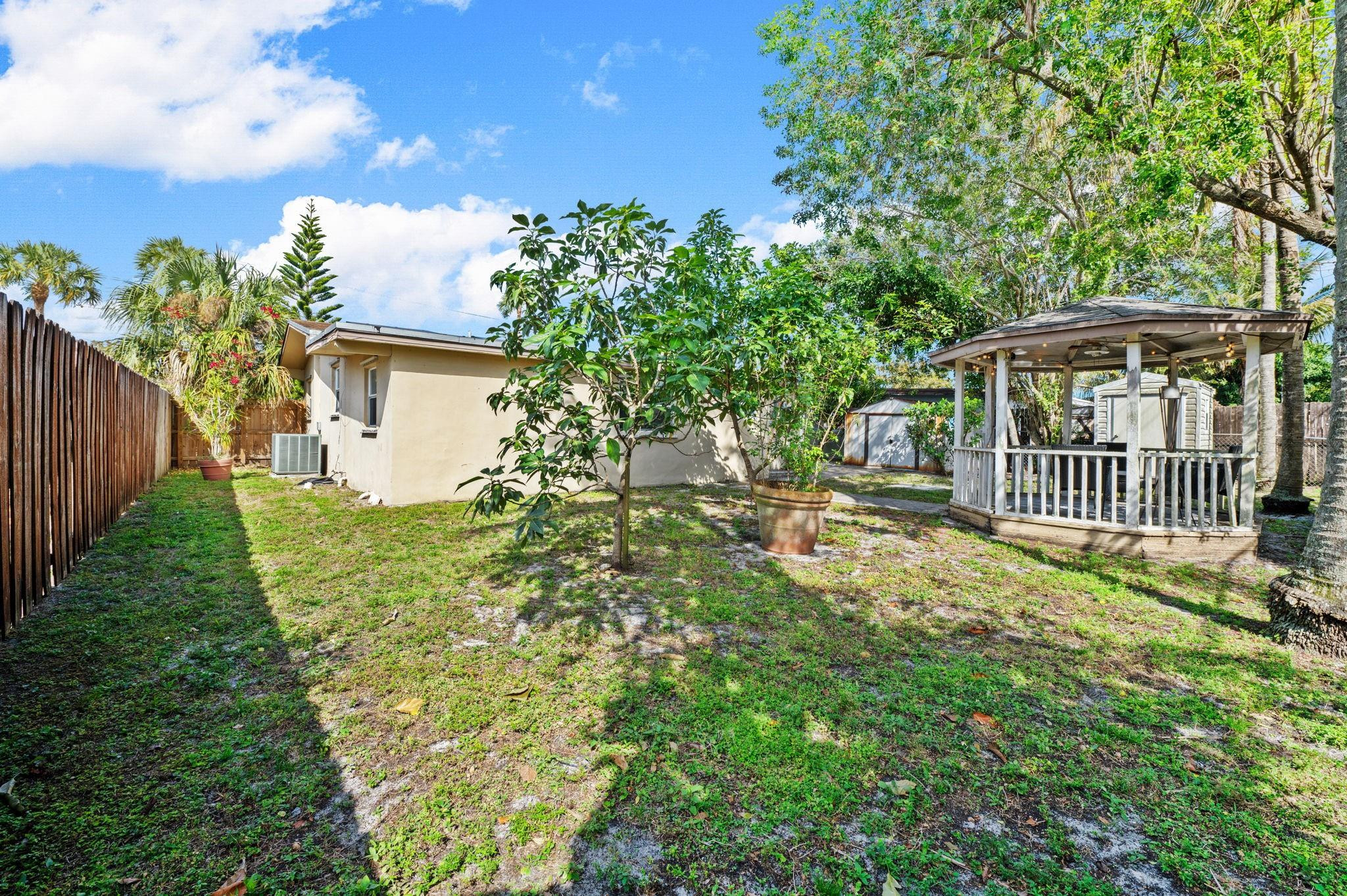 5554 Sw 6th Street Property Photo 19
