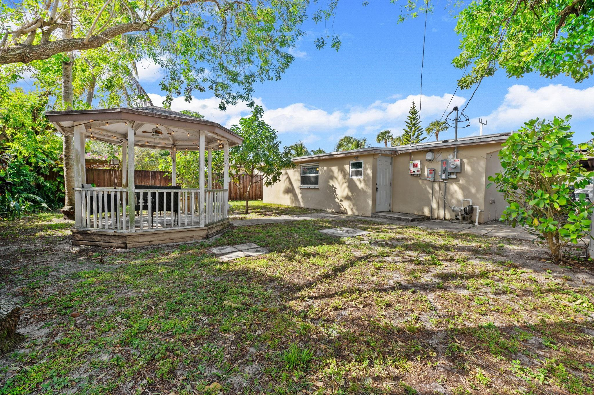 5554 Sw 6th Street Property Photo 20