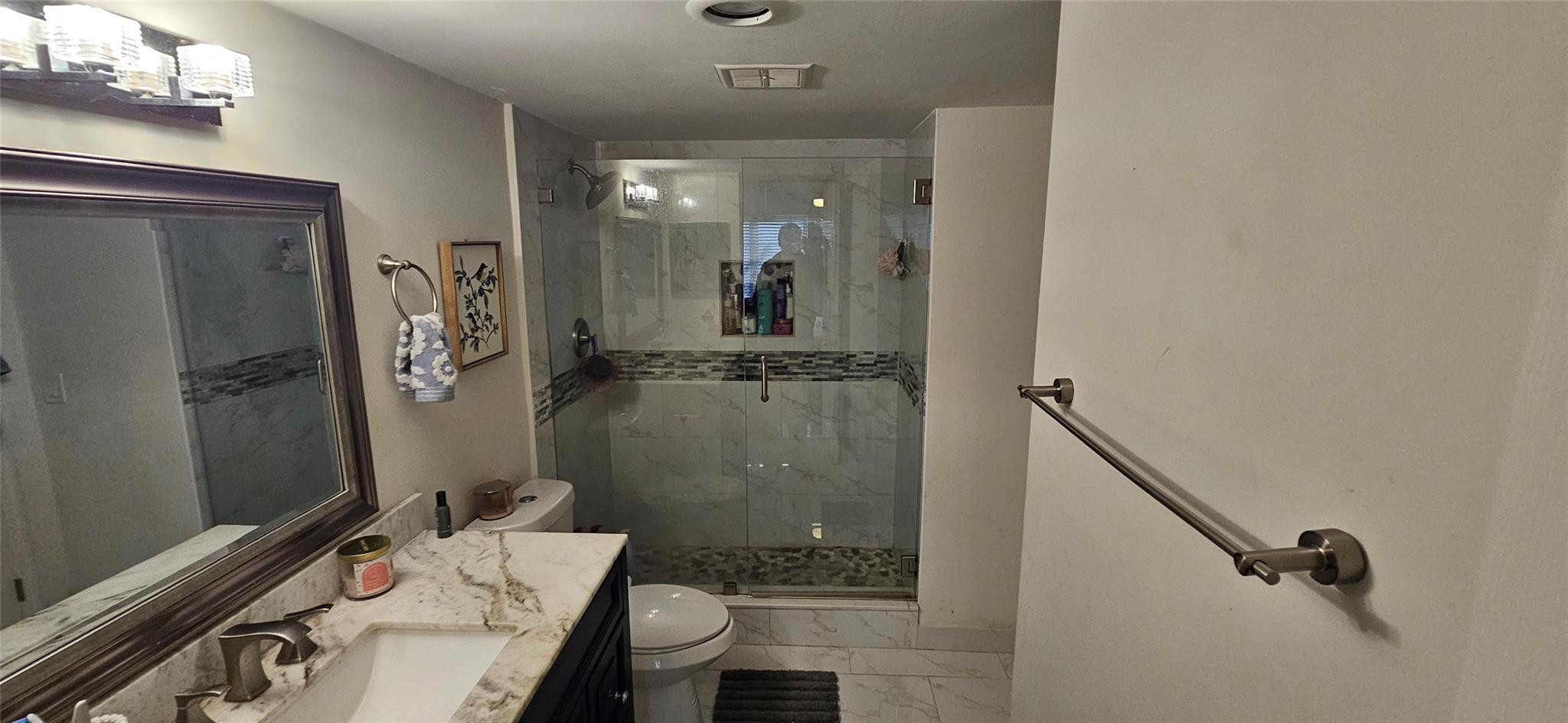 4156 Inverrary Drive 204 Property Photo 25