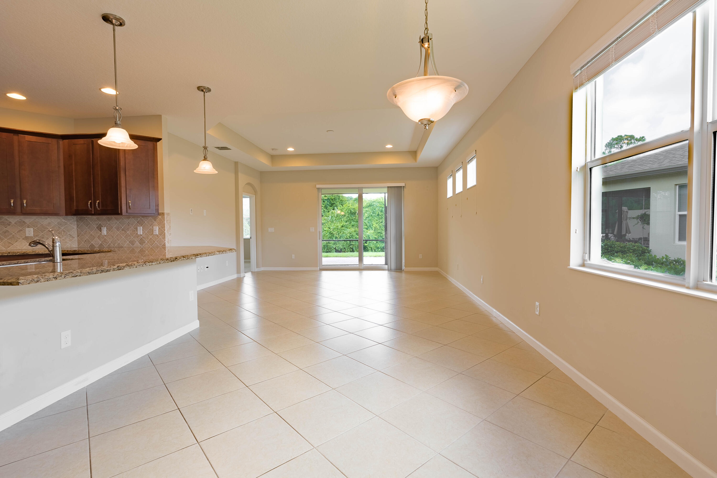 11008 Sw Winding Lakes Circle Property Photo 4