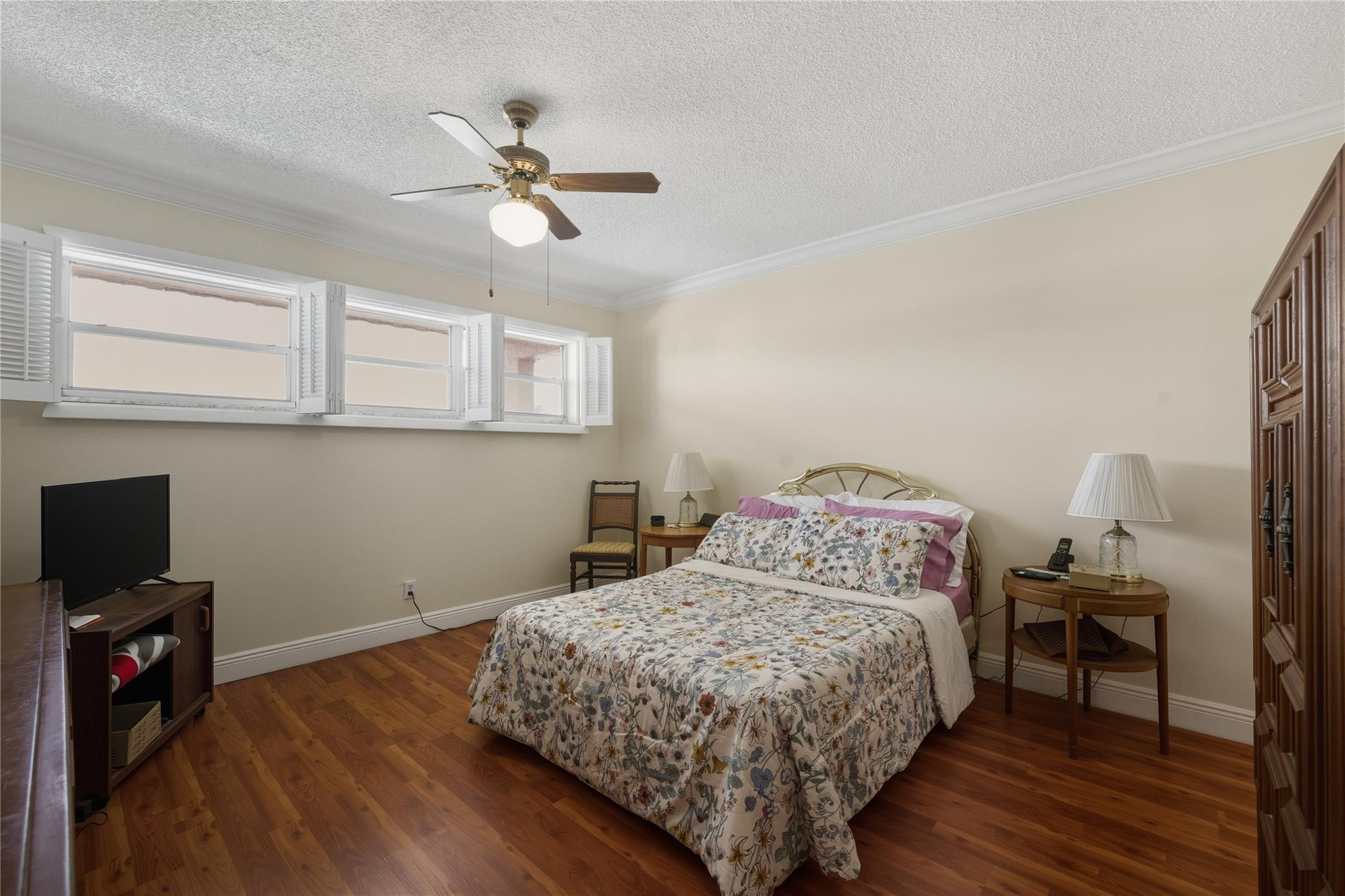 691 S Hollybrook Drive 304 Property Photo 4