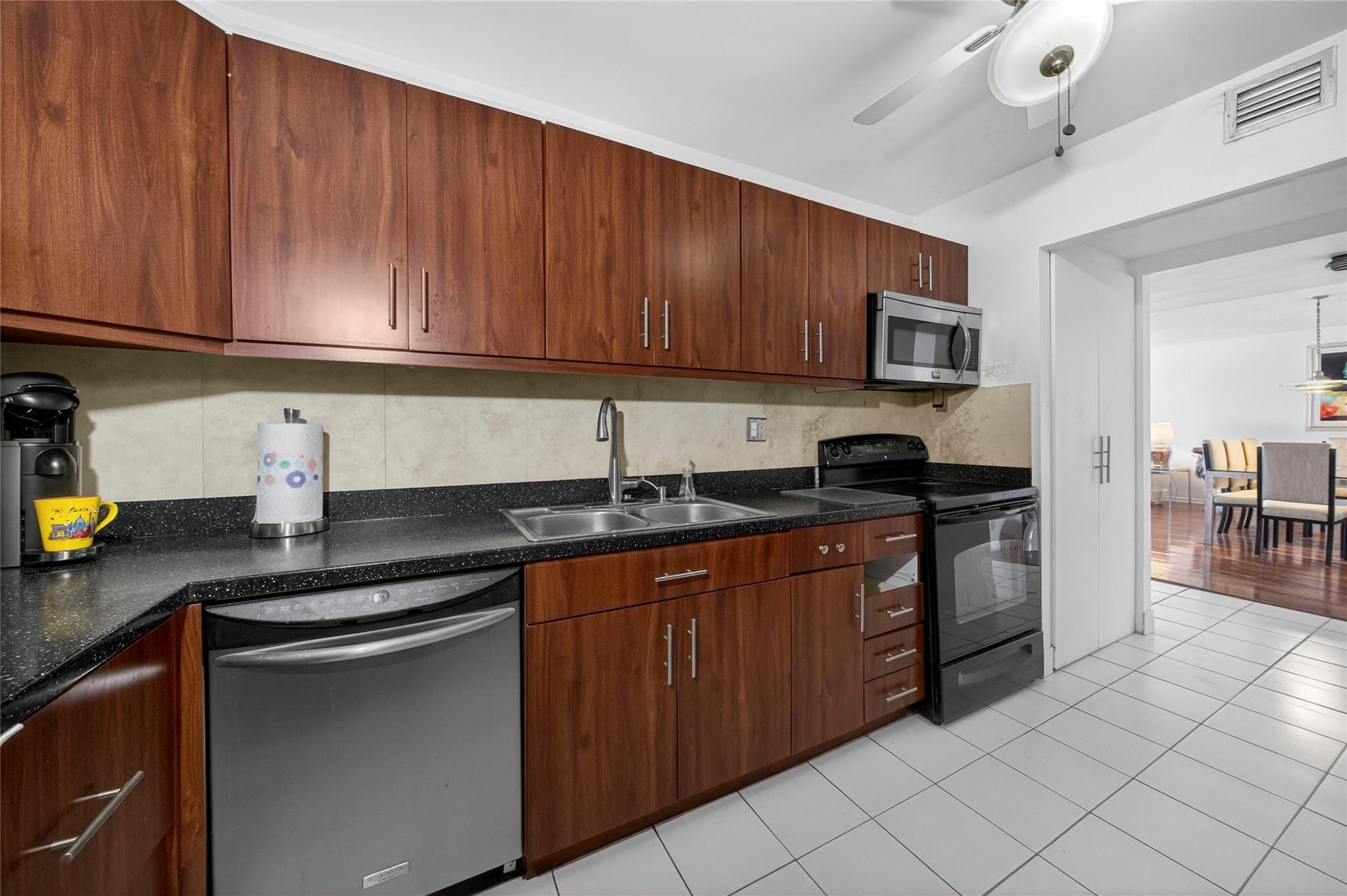 600 Three Islands Boulevard 406 Property Photo 8