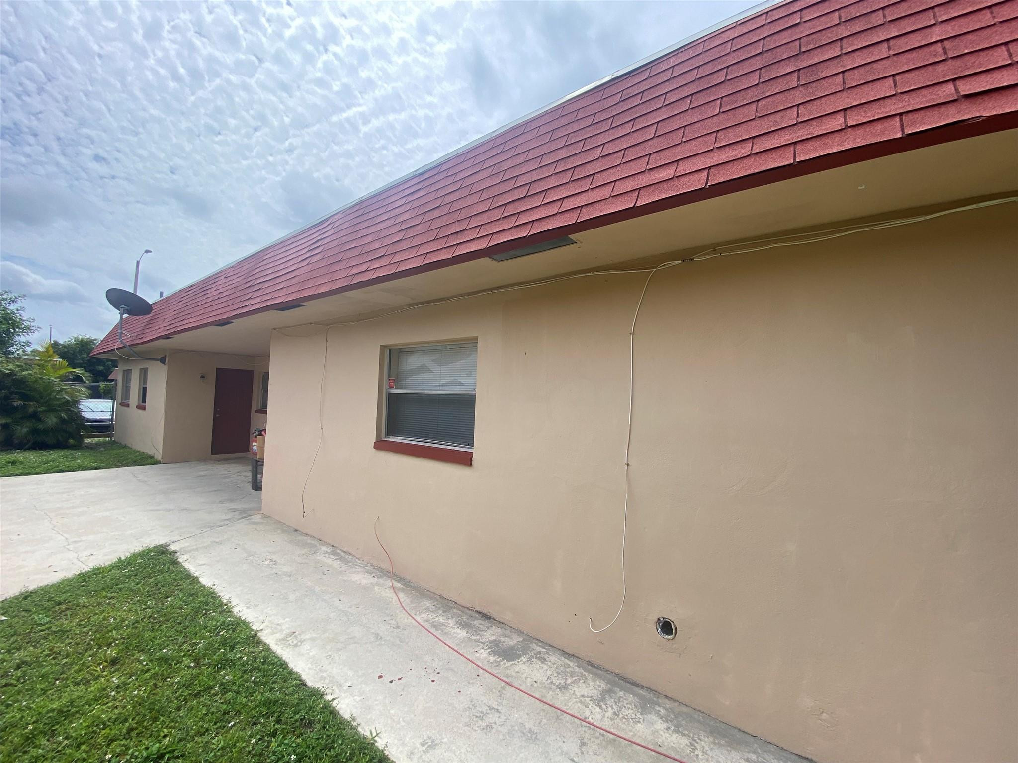 7961 Sw 10th Court Property Photo 2