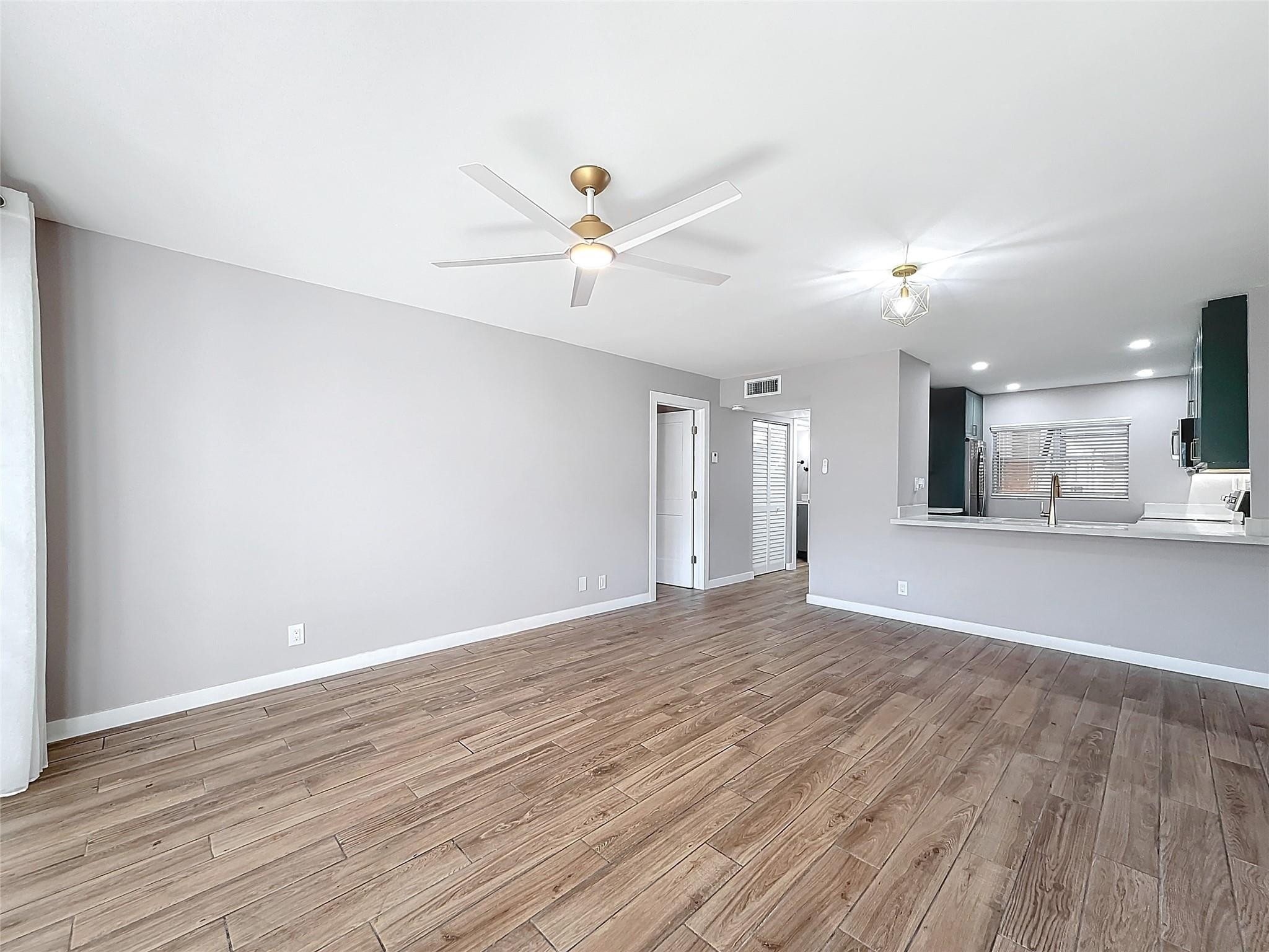 8818 W Mcnab Road 103 Property Photo 18
