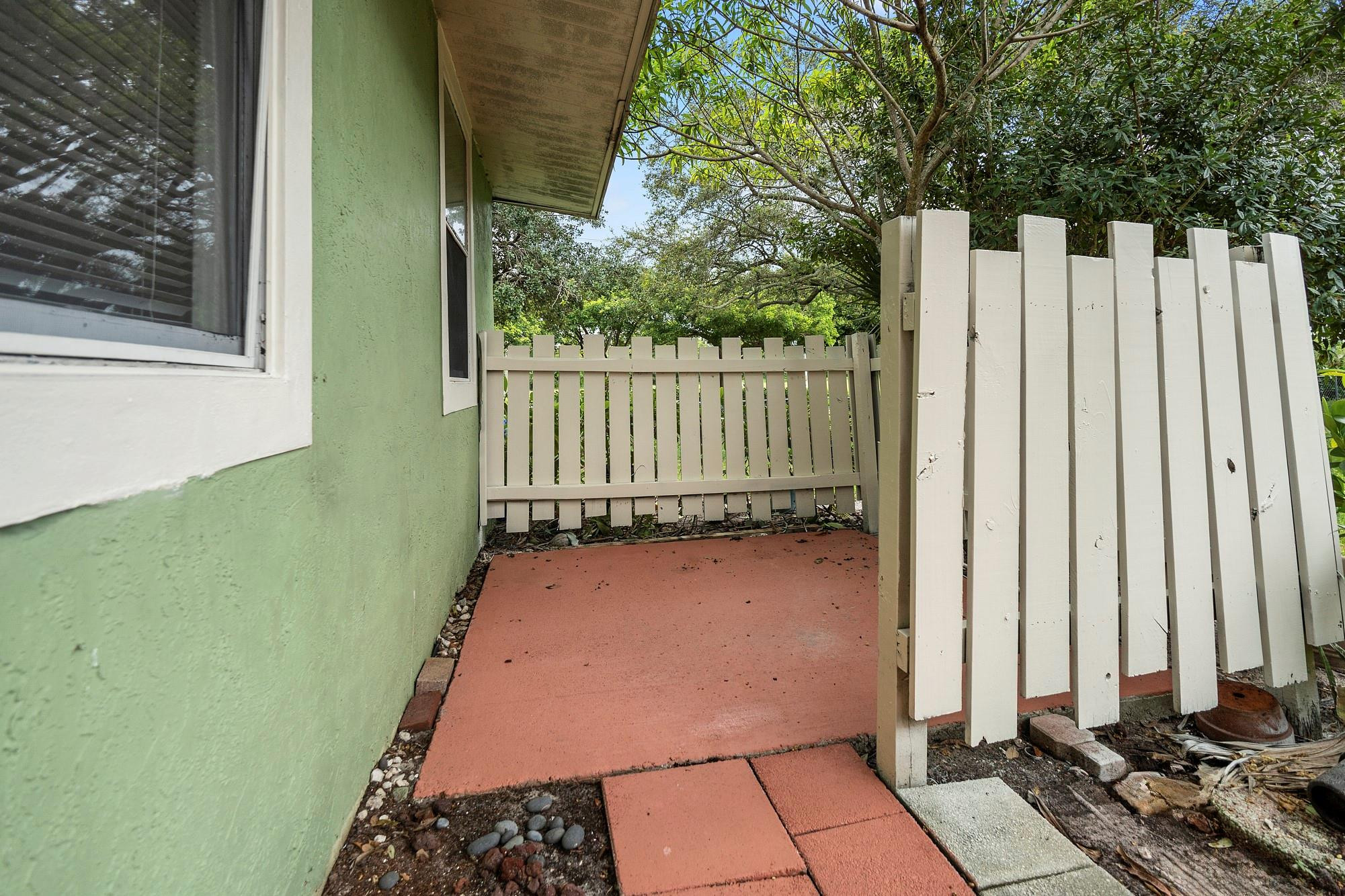 7110 Southgate Boulevard Property Photo 5
