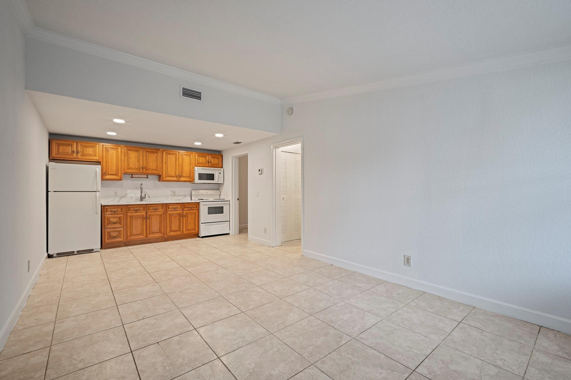 7110 Southgate Boulevard Property Photo 9