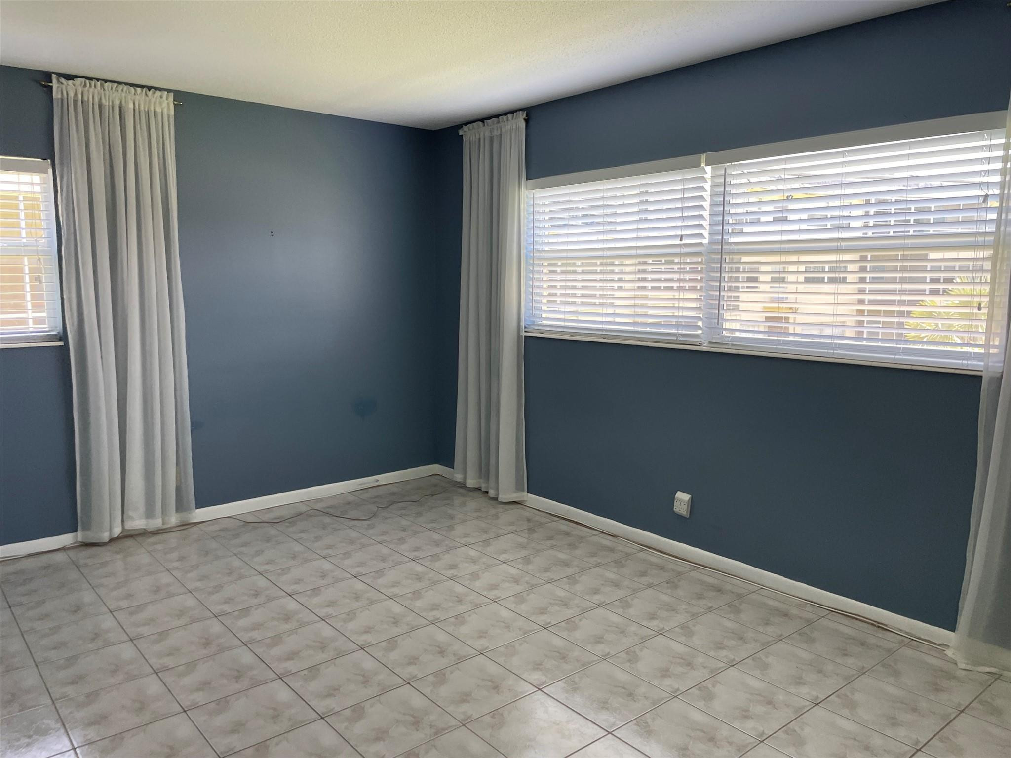 4421 Nw 16th Street G211 Property Photo 12