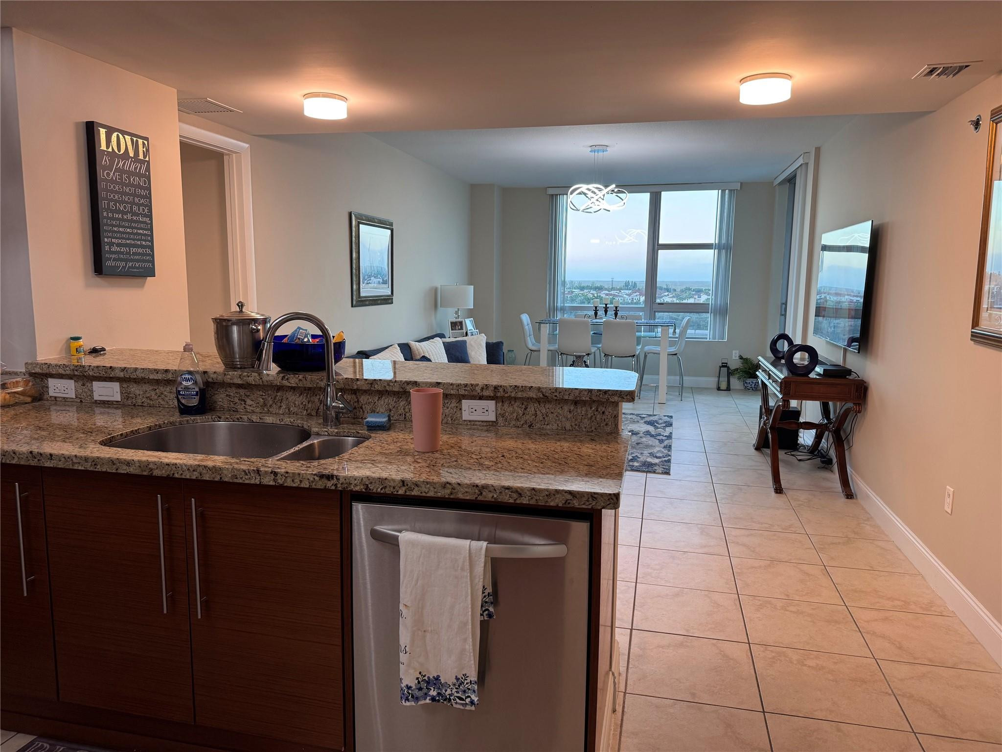 2681 N Flamingo Road 1003s Property Photo 10