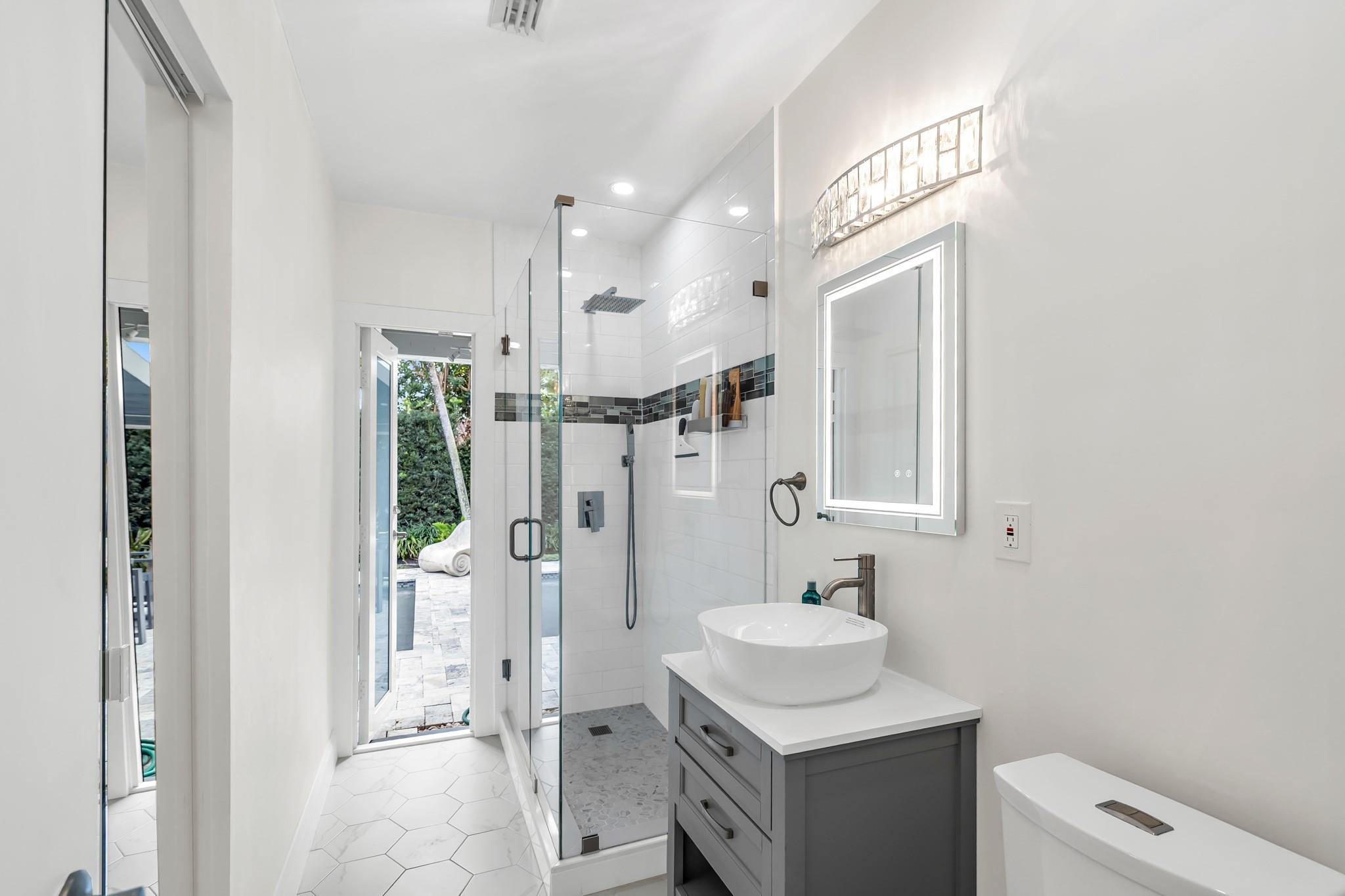 1920 Ne 57th Street Property Photo 15