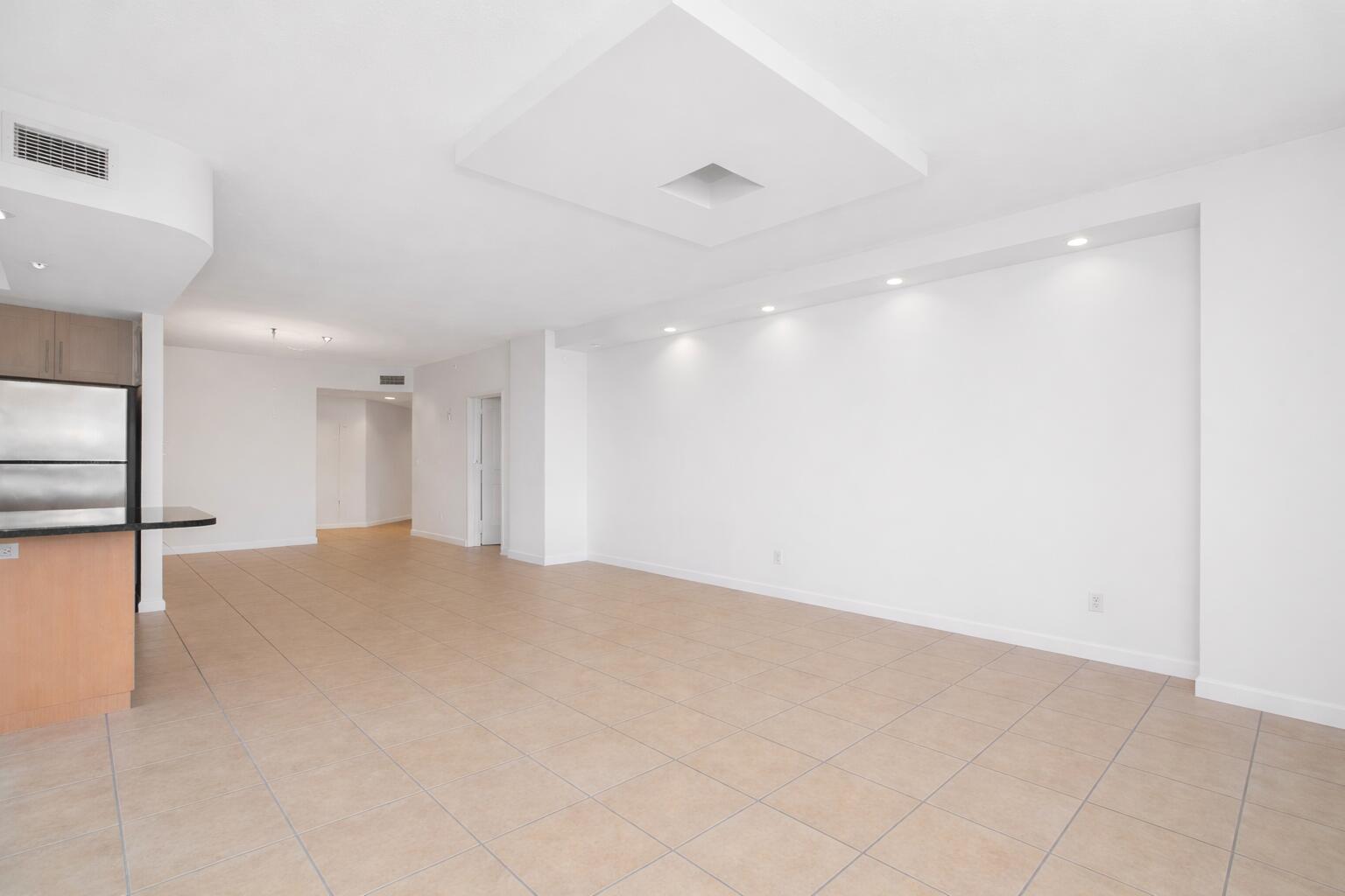 511 Se 5th Avenue 1217 Property Photo 10
