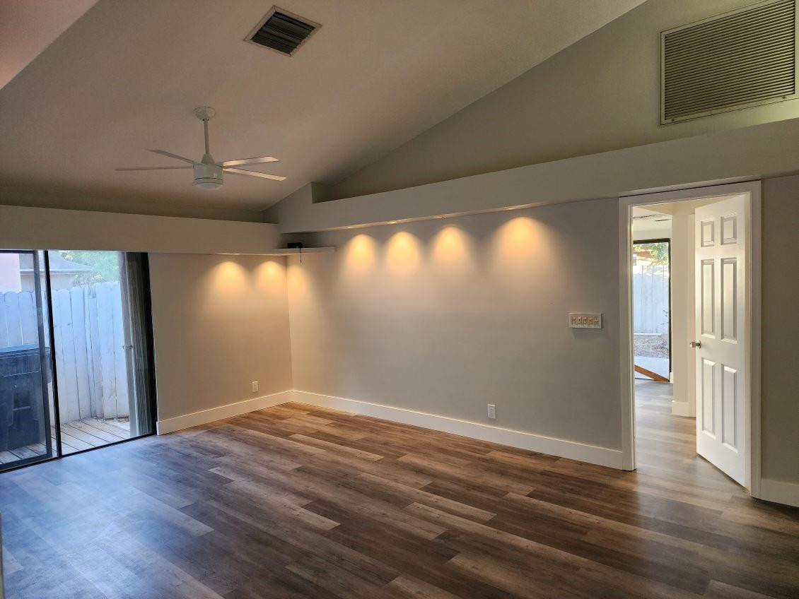 7407 SW 13th Street Property Photo 1