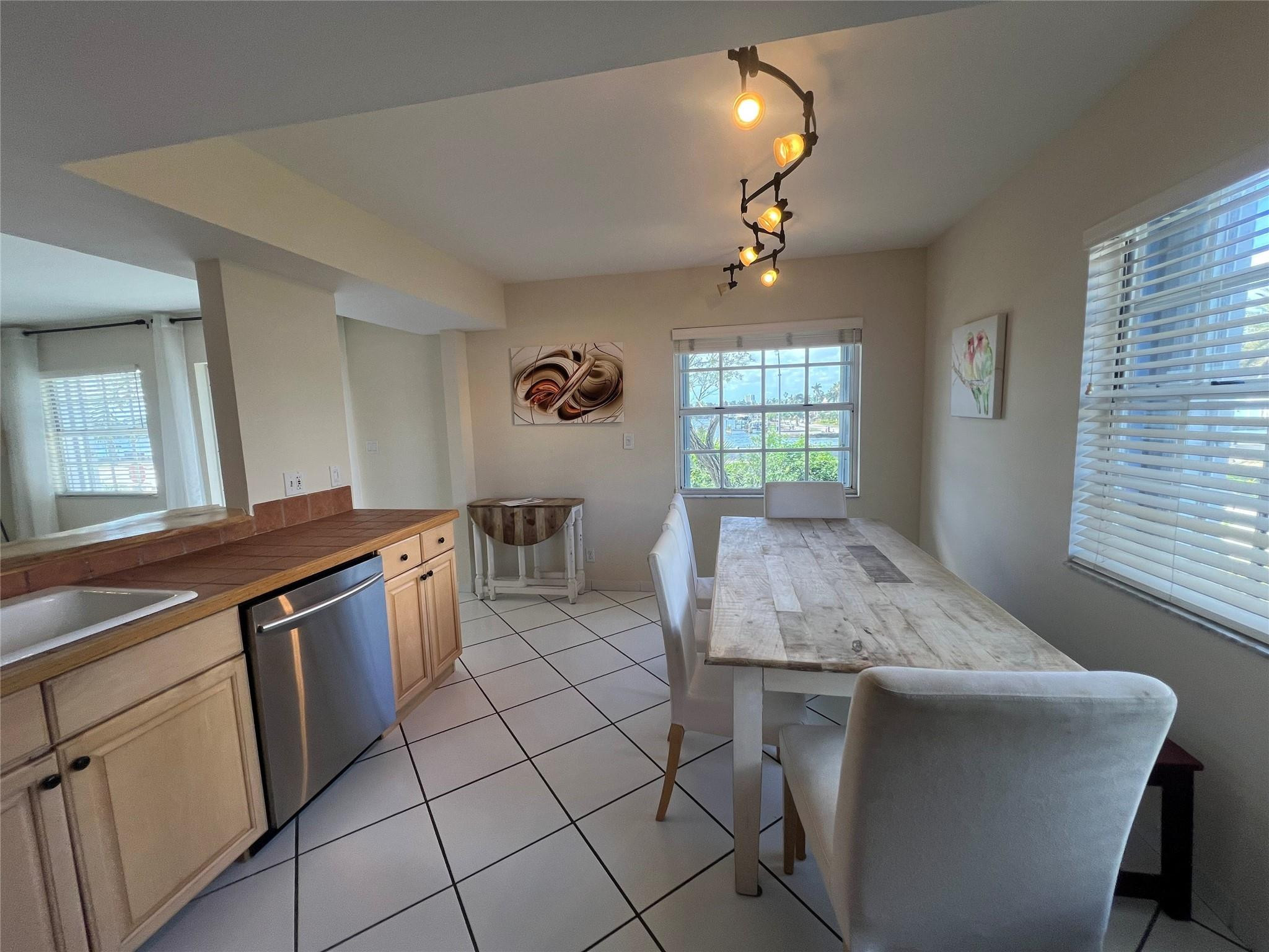 355 Virginia Street Property Photo 22