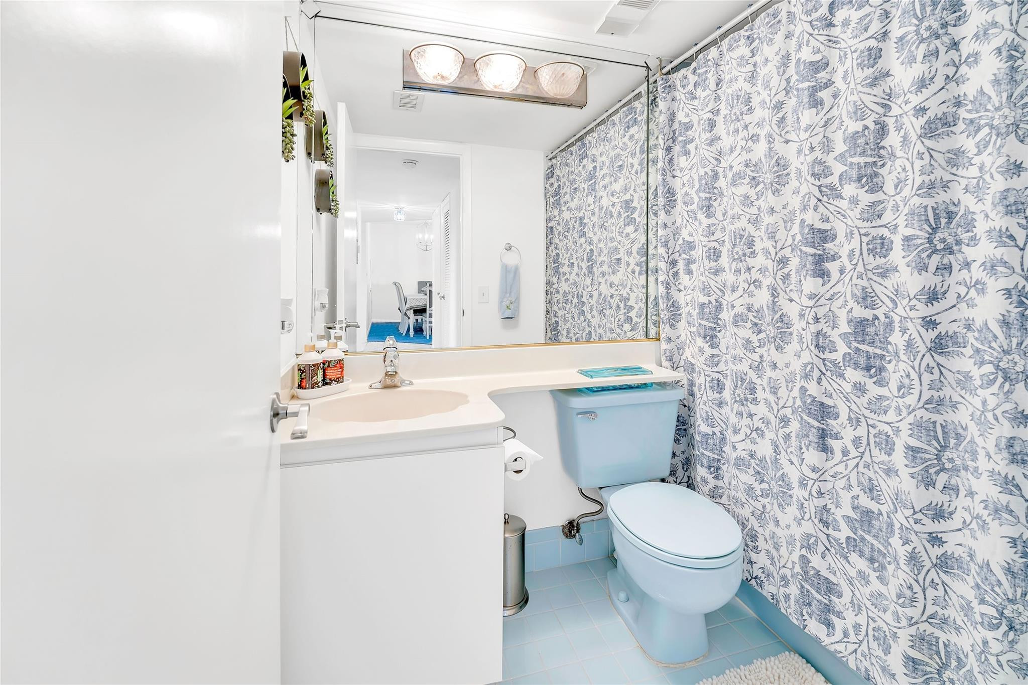 4975 E Sabal Palm Boulevard 408 Property Photo 10