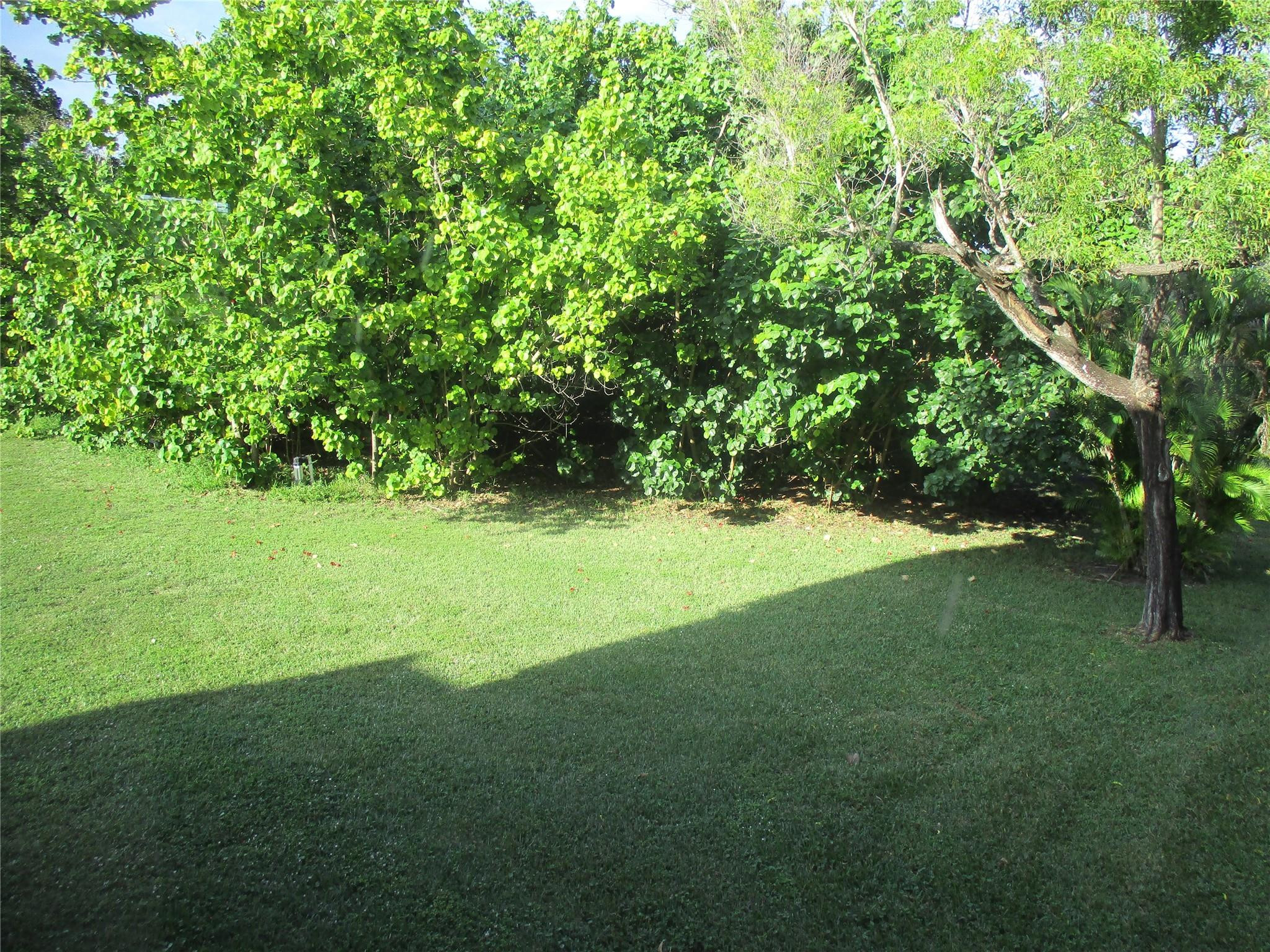 9541 Sunrise Lakes Boulevard 210 Property Photo 7