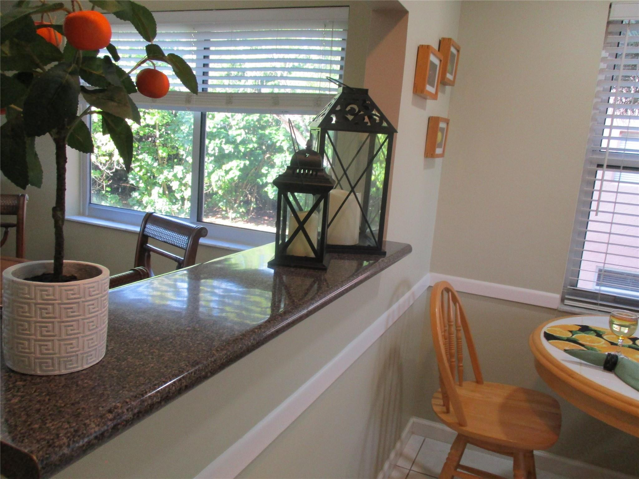 9541 Sunrise Lakes Boulevard 210 Property Photo 8