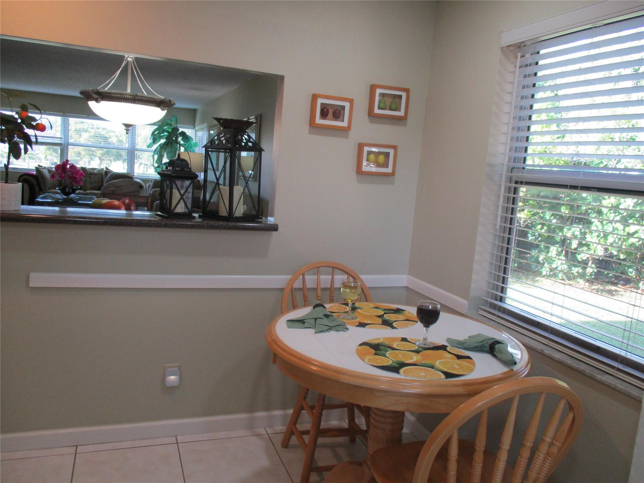 9541 Sunrise Lakes Boulevard 210 Property Photo 9
