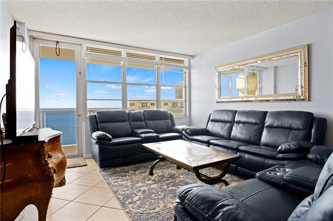 3725 S Ocean Drive 1610 Property Photo 3
