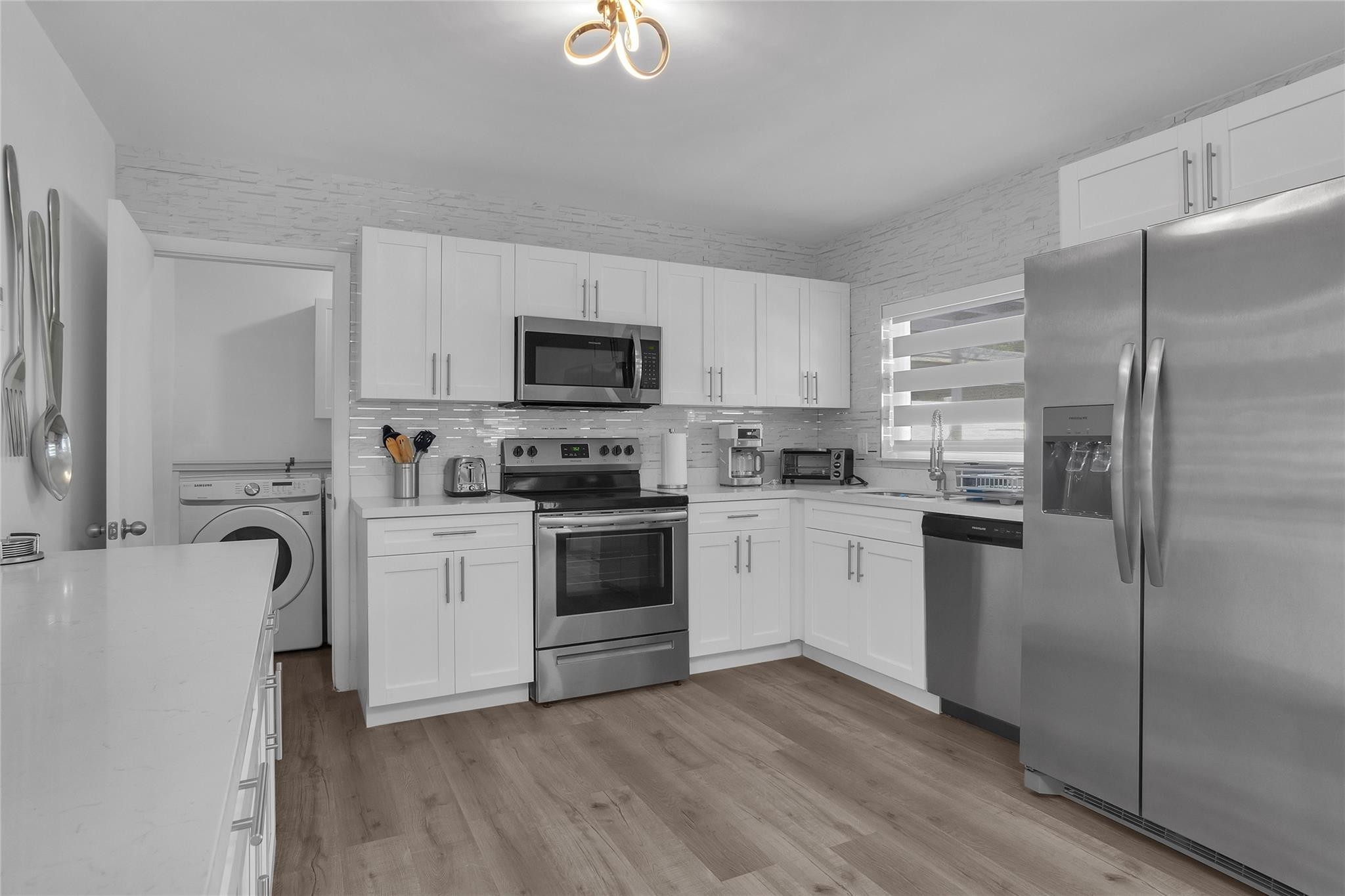 5311 Pierce Street Property Photo 11