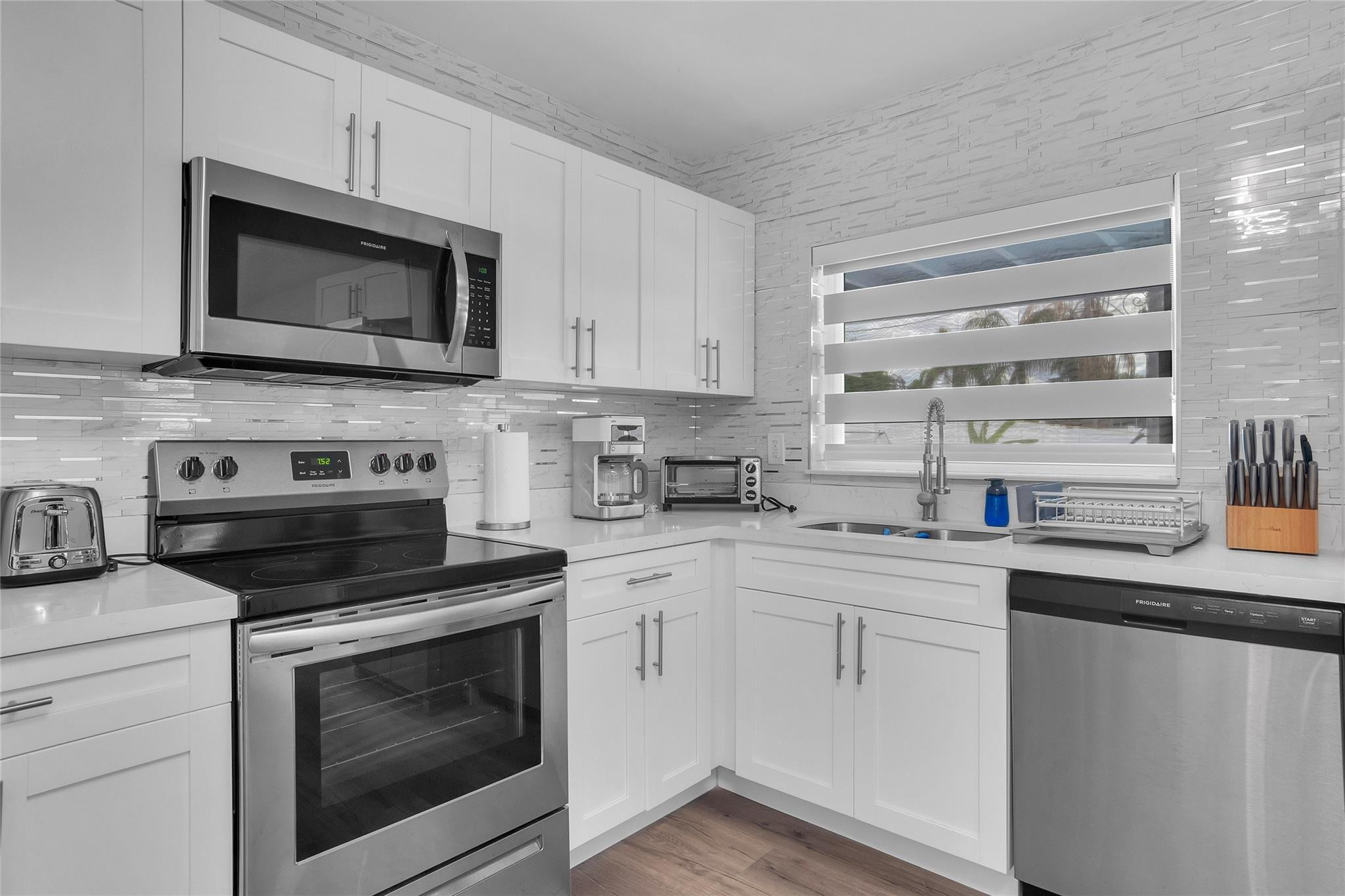 5311 Pierce Street Property Photo 12