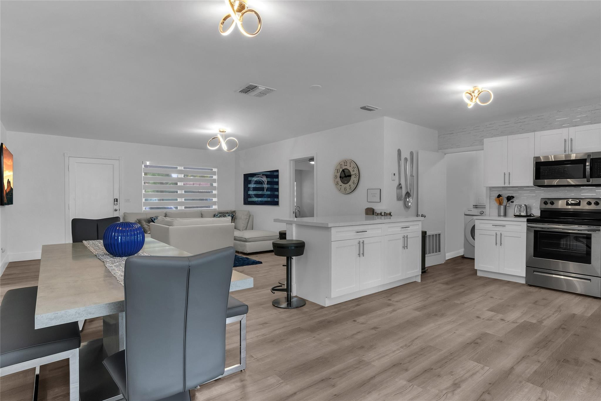 5311 Pierce Street Property Photo 15
