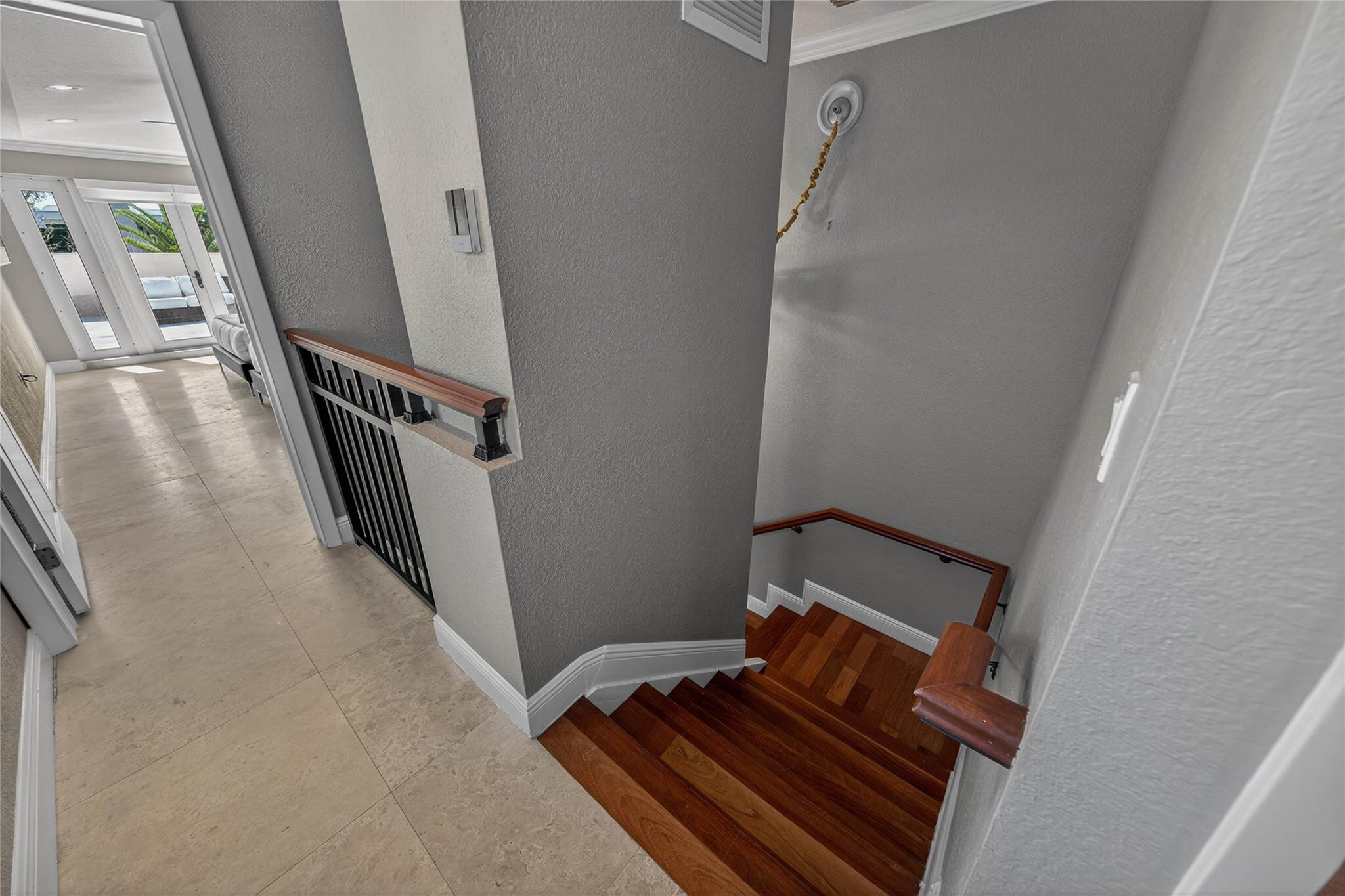 1215 Ne 1st Street Property Photo 24