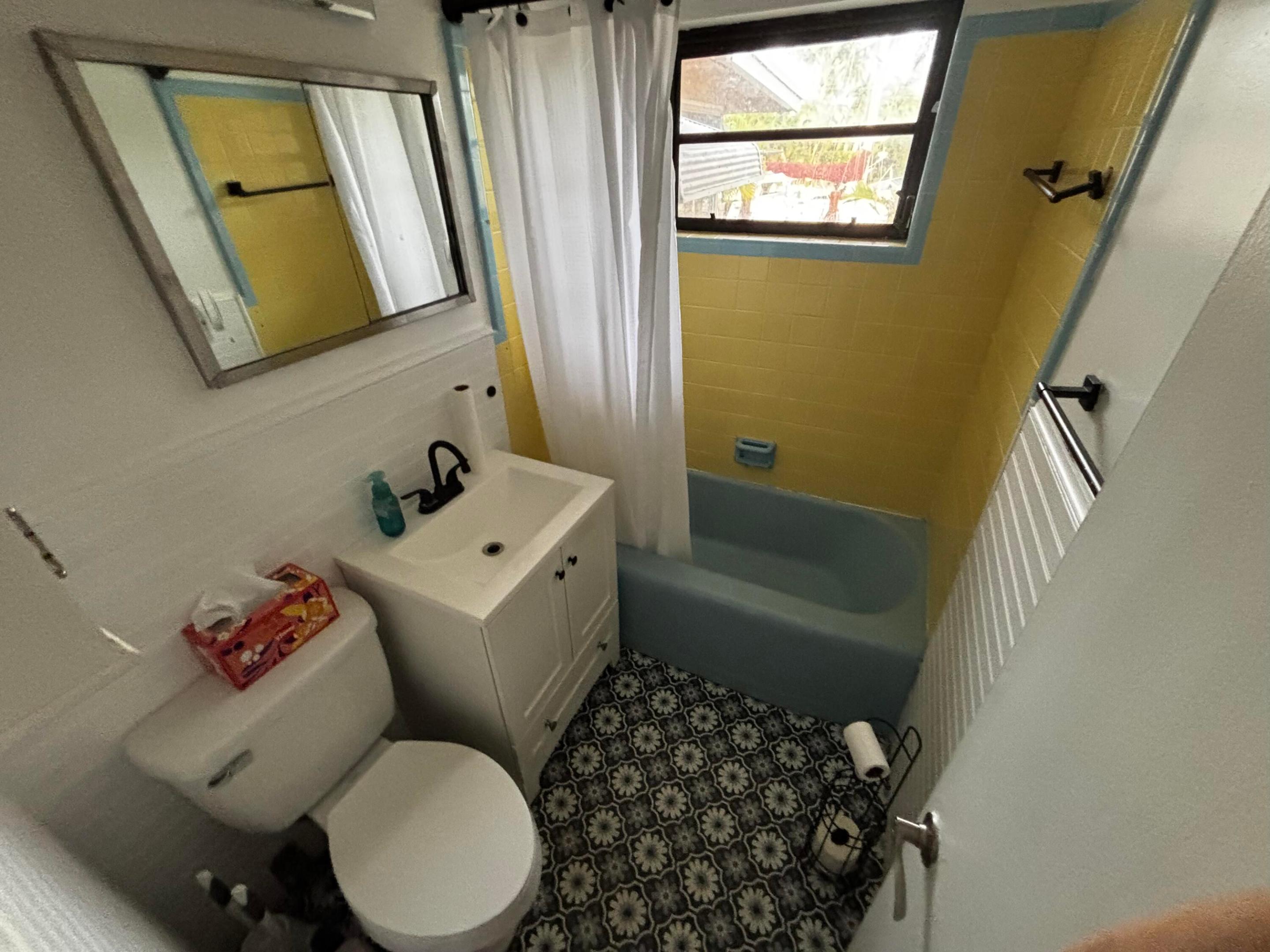 2512 Key Largo Lane Property Photo 8