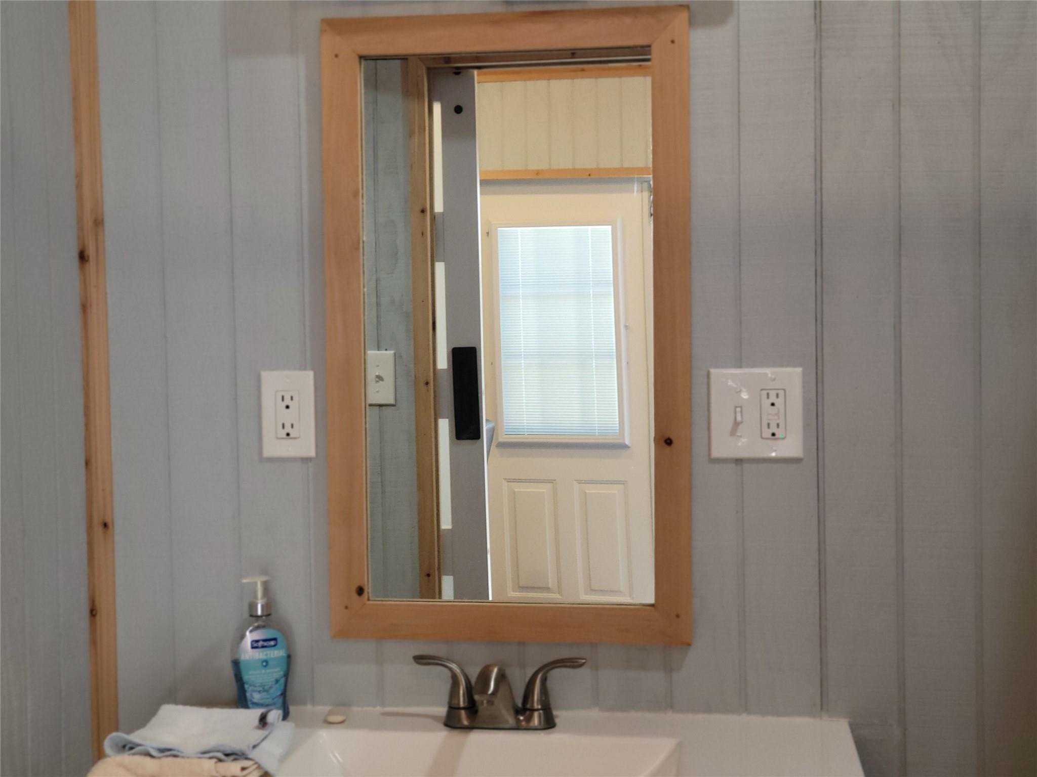 3603 7th Path Property Photo 14