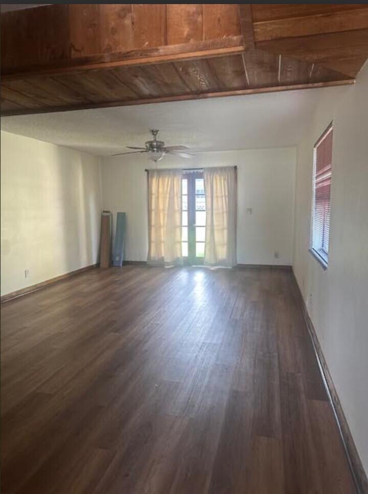 5922 Thomas Street Property Photo 5