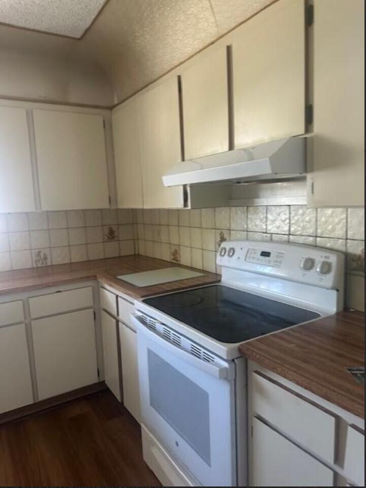 5922 Thomas Street Property Photo 11