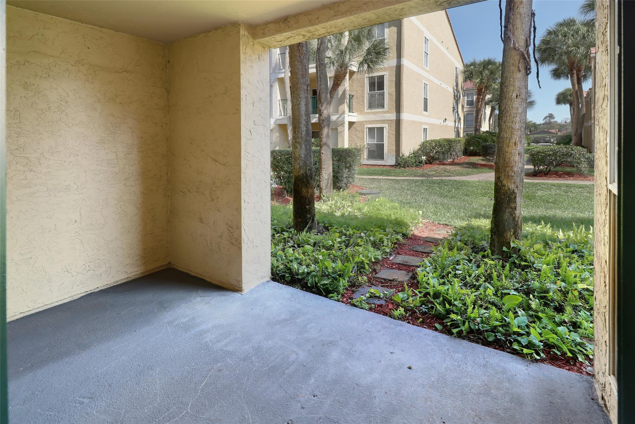 777 Riverside Drive 1516 Property Photo 22