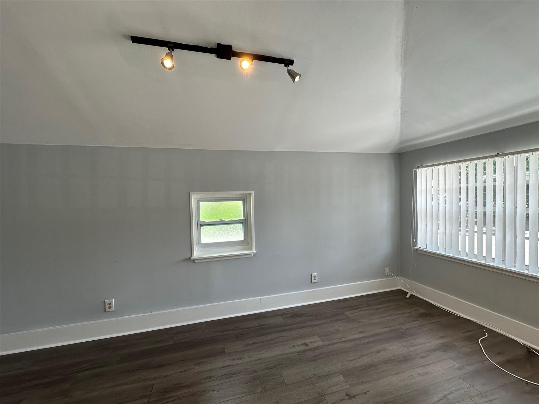 1925 20th Street Property Photo 11