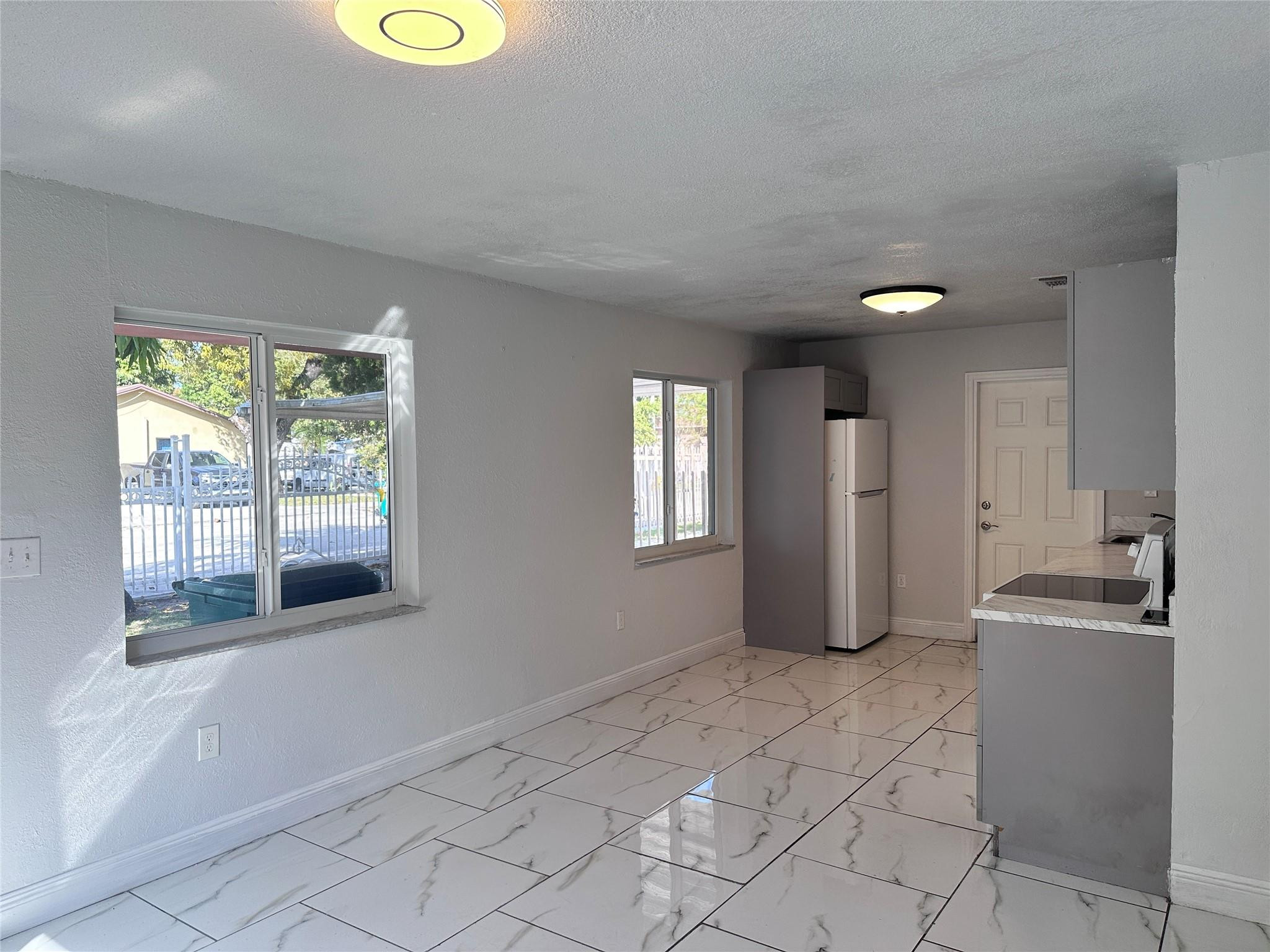 410 Nw 33rd Street Property Photo 3