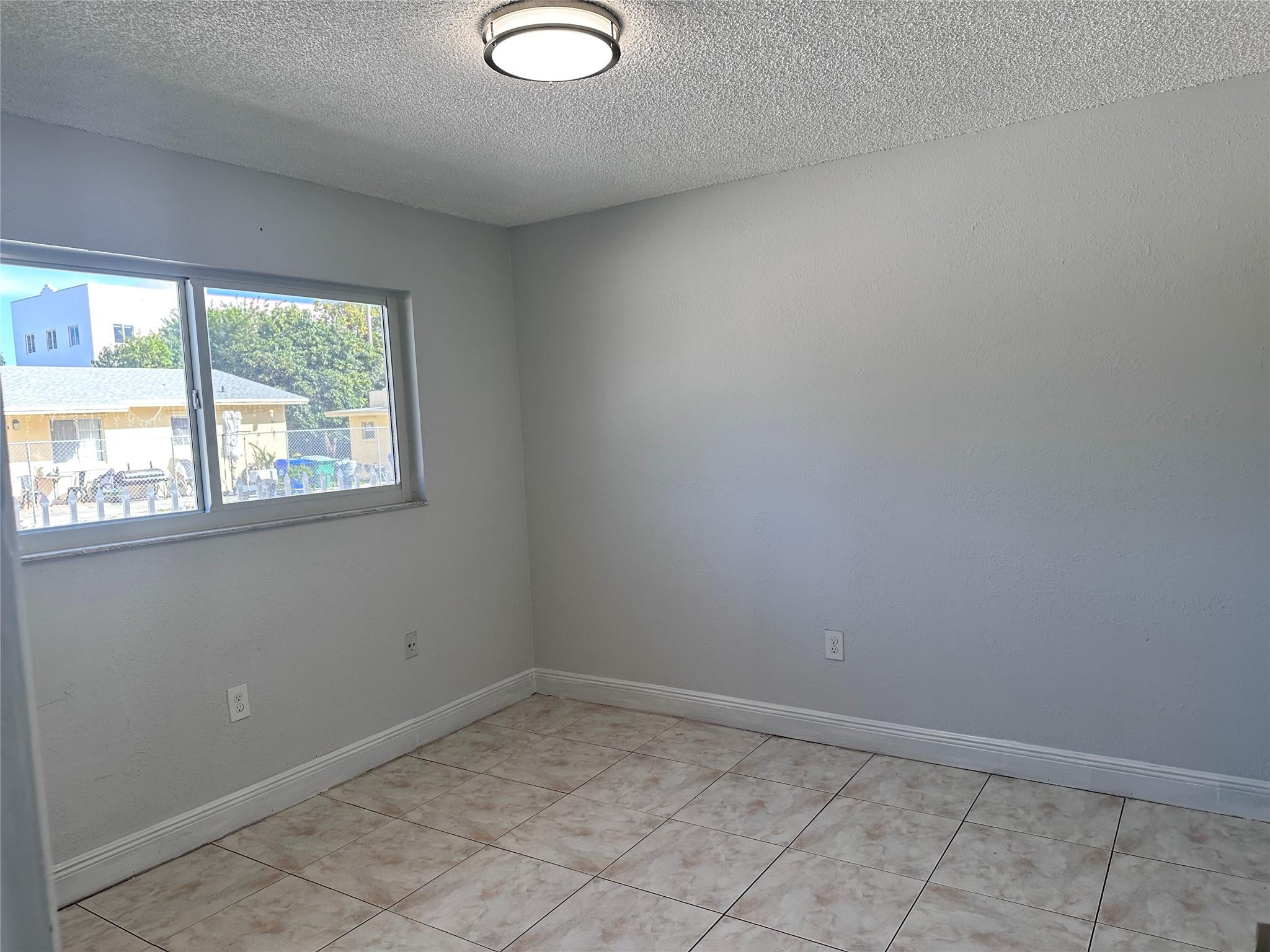 410 Nw 33rd Street Property Photo 6