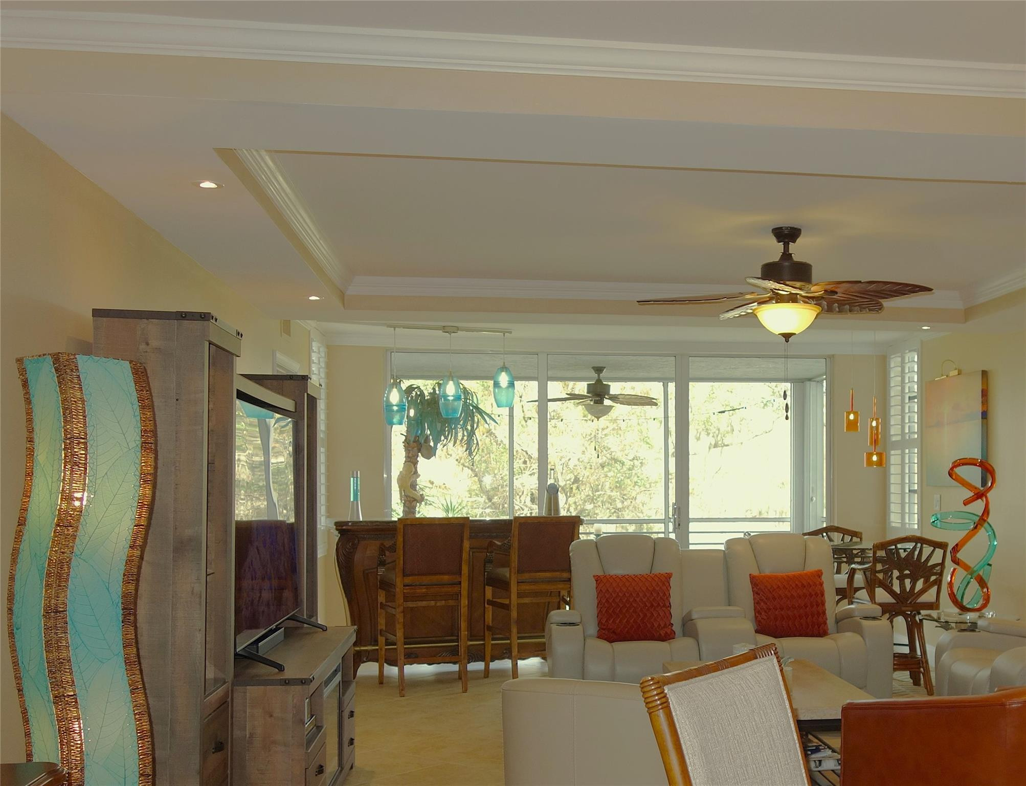 625 Oaks Drive 302 Property Photo 14