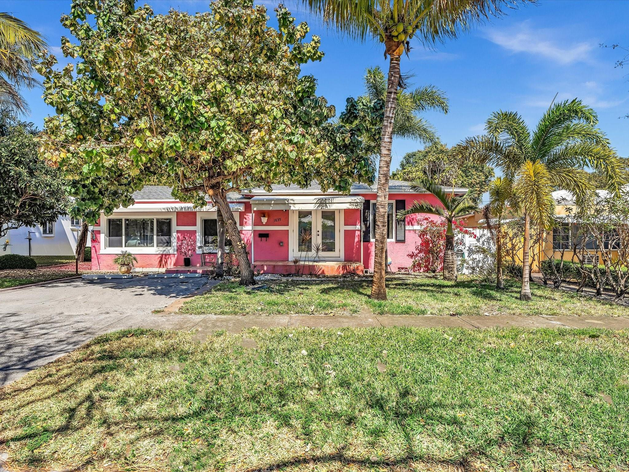 1835 Roosevelt Street Property Photo 6