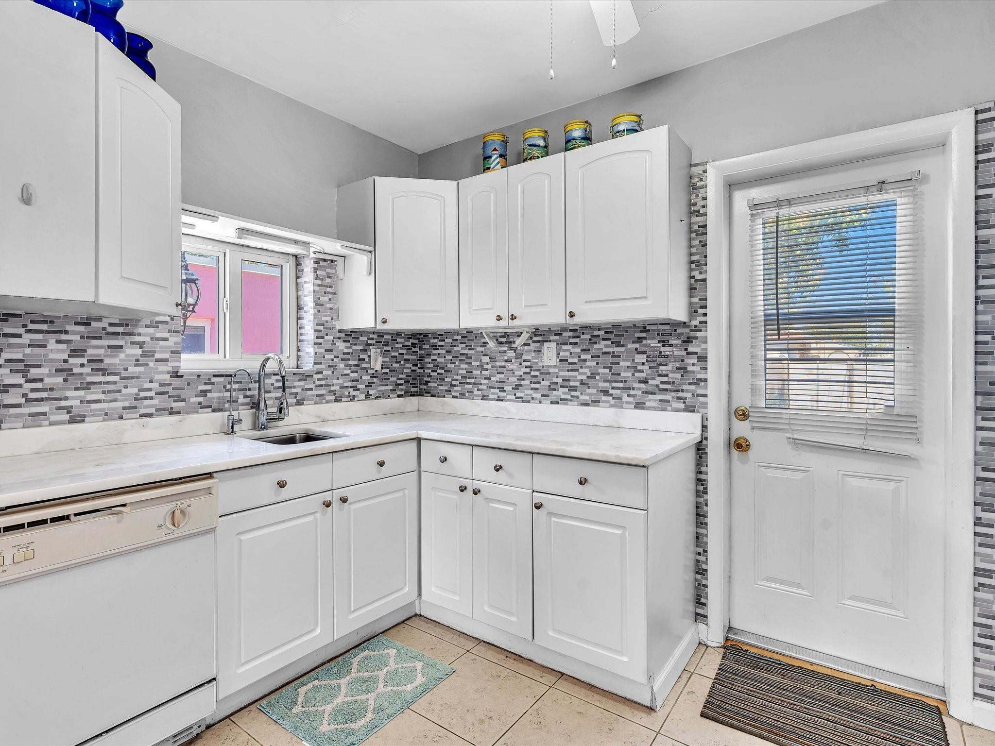 1835 Roosevelt Street Property Photo 12