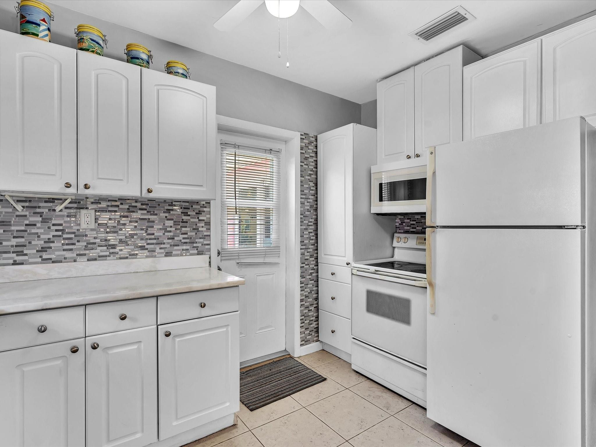 1835 Roosevelt Street Property Photo 13