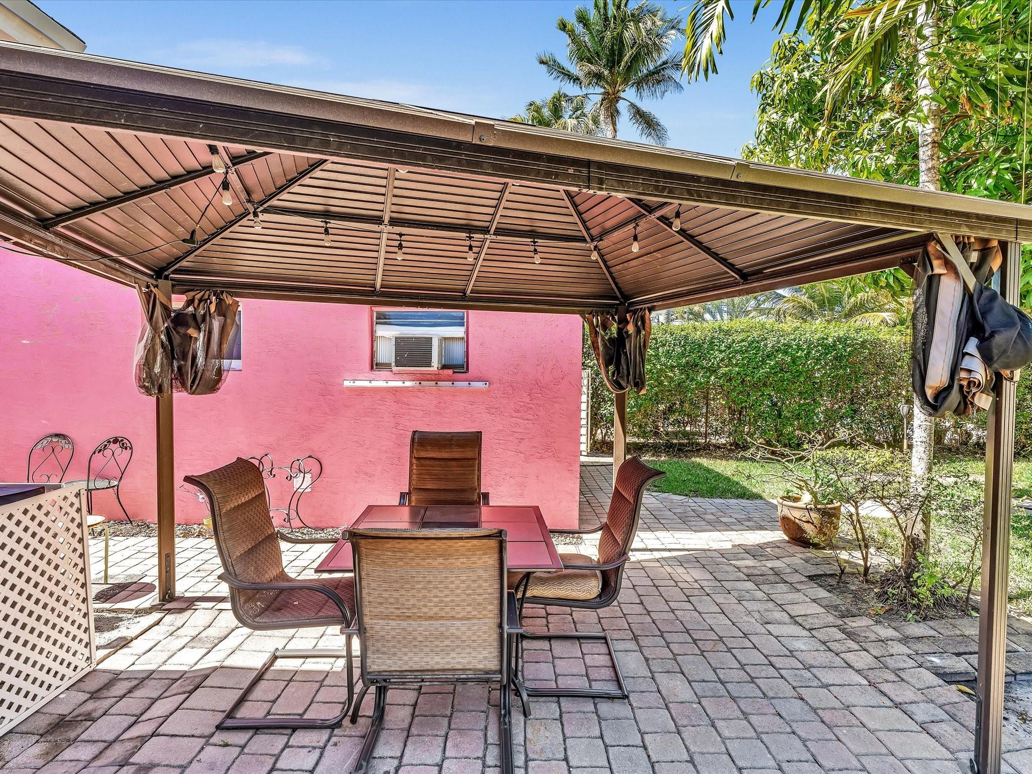 1835 Roosevelt Street Property Photo 27