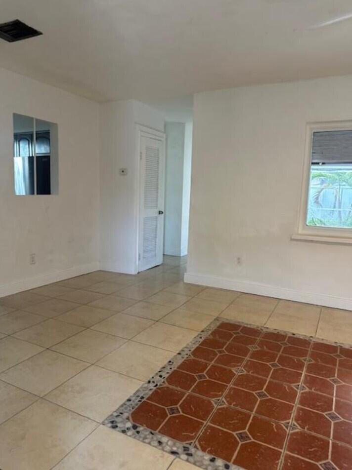 F10554699 Property Photo 13