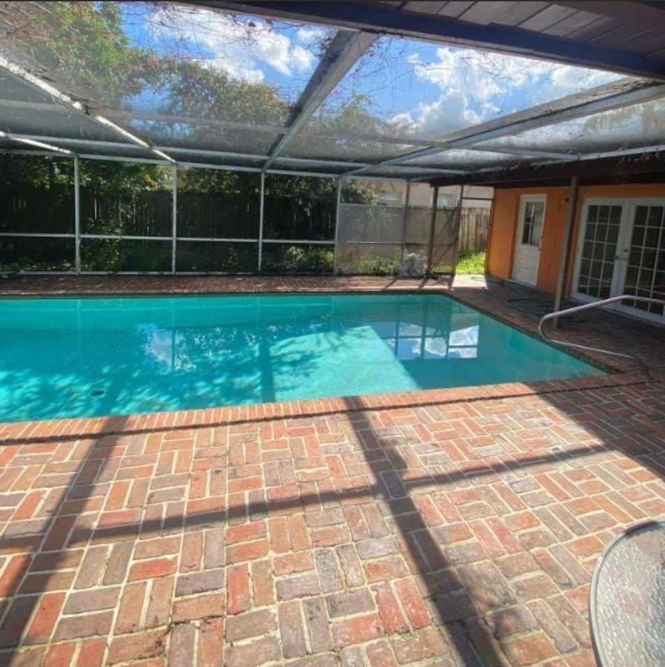 F10554699 Property Photo 25