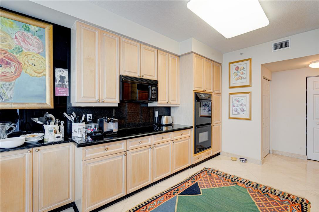 3200 N Ocean Boulevard 1107 Property Photo 9